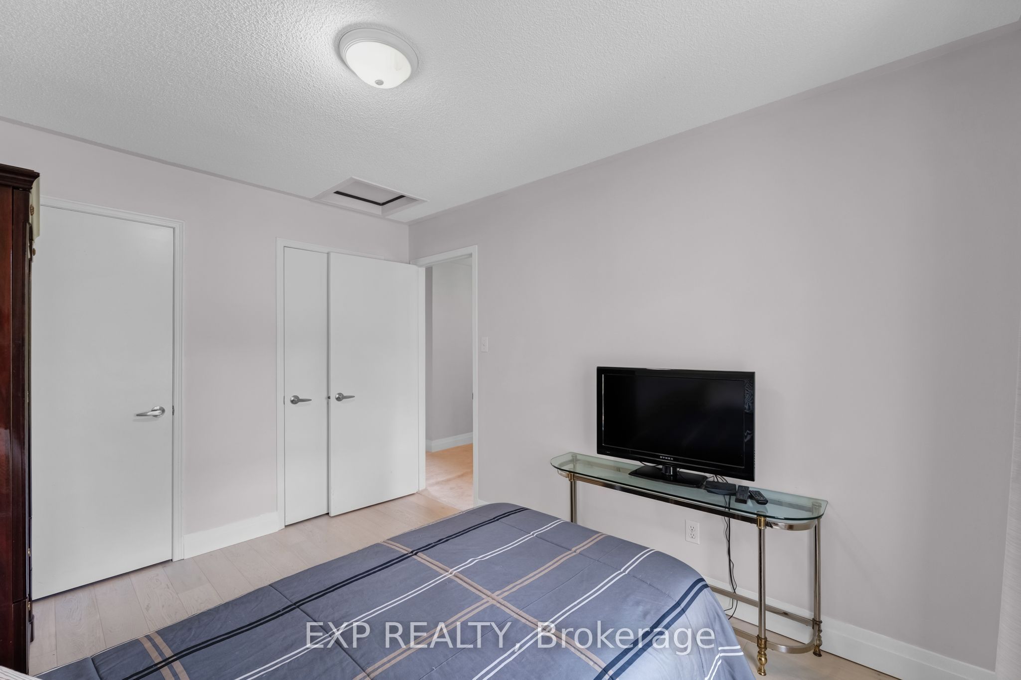 14 Russell Hill Road Property Photo 23