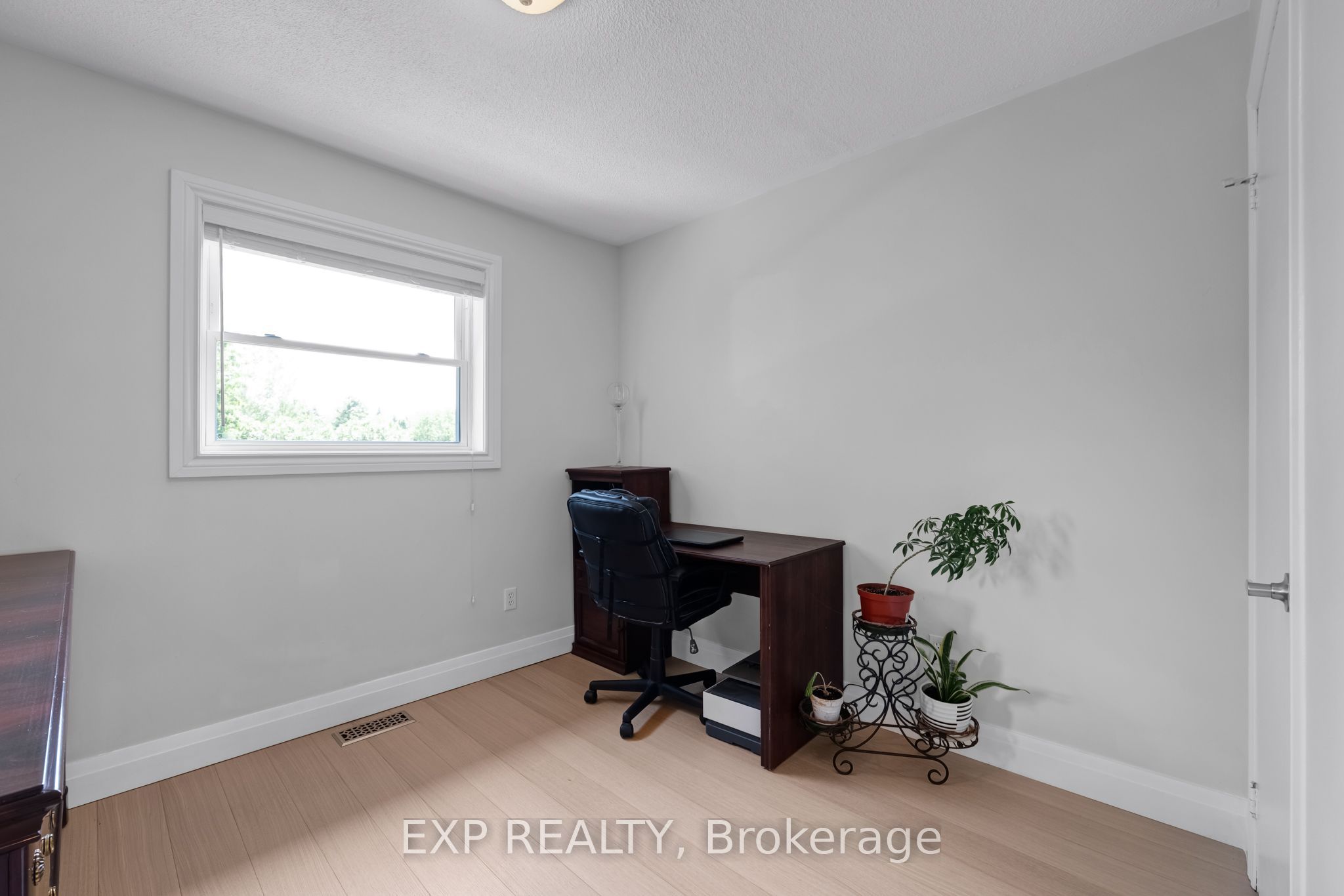 14 Russell Hill Road Property Photo 27