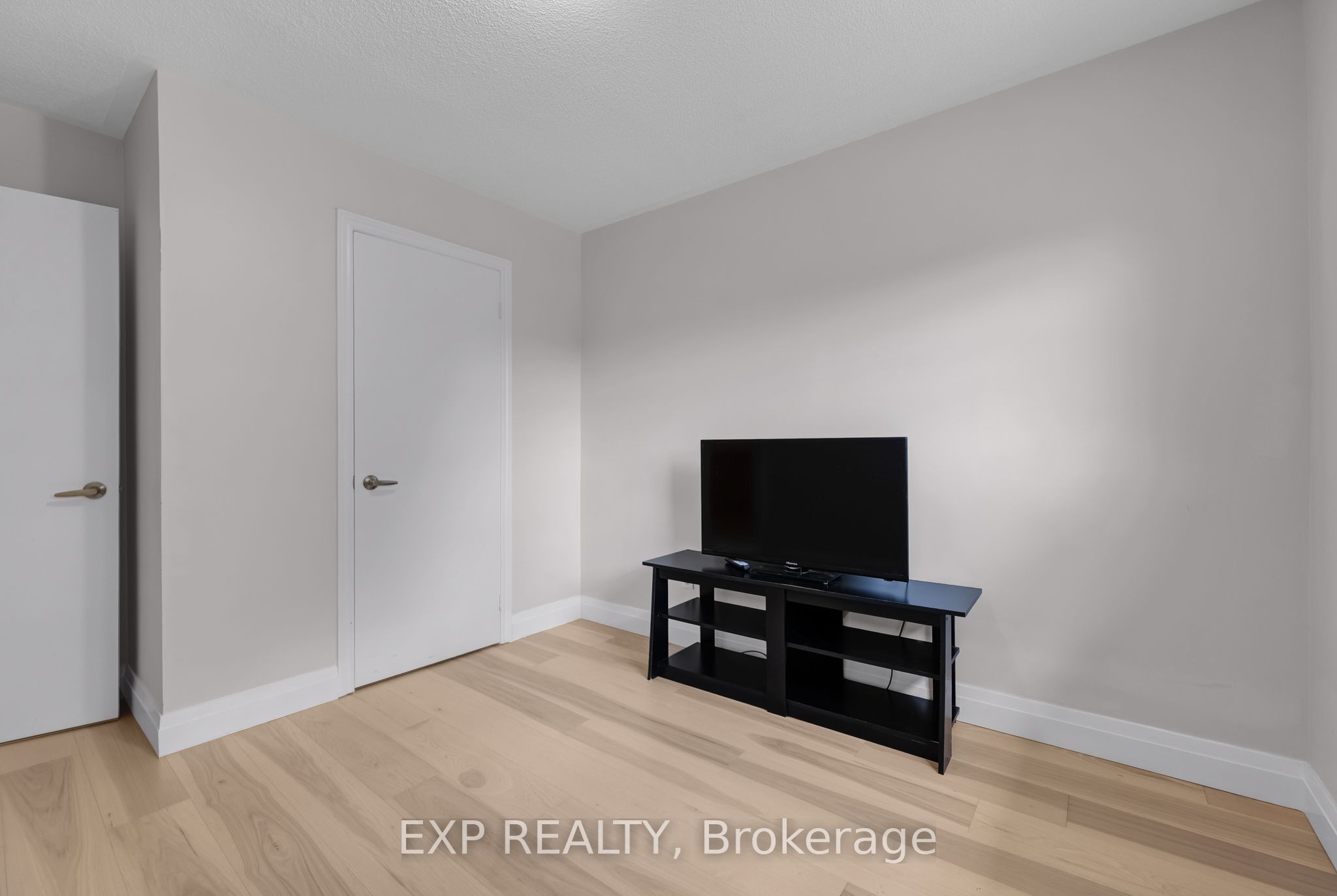 14 Russell Hill Road Property Photo 29