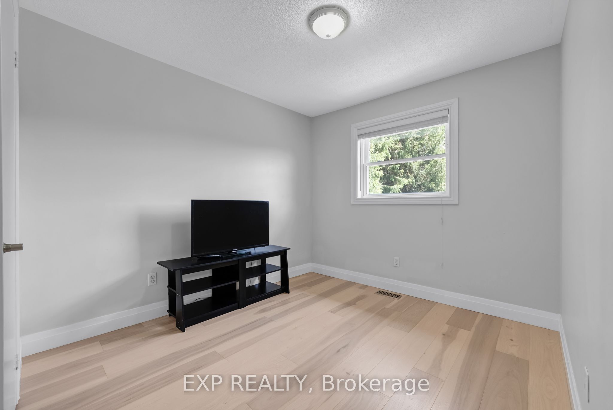 14 Russell Hill Road Property Photo 29
