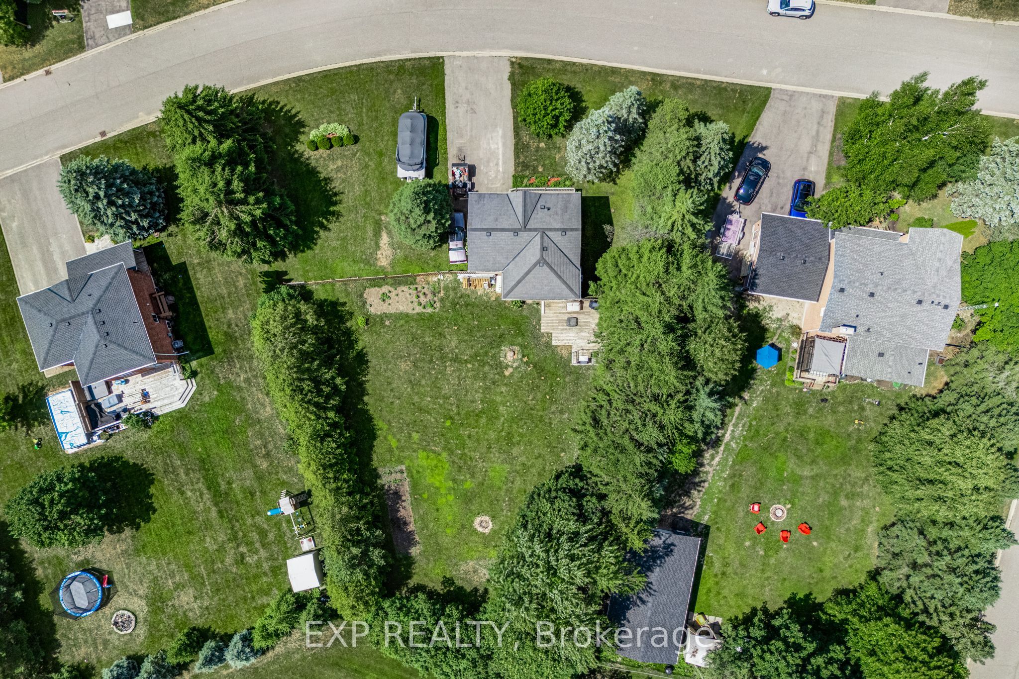 14 Russell Hill Road Property Photo 37