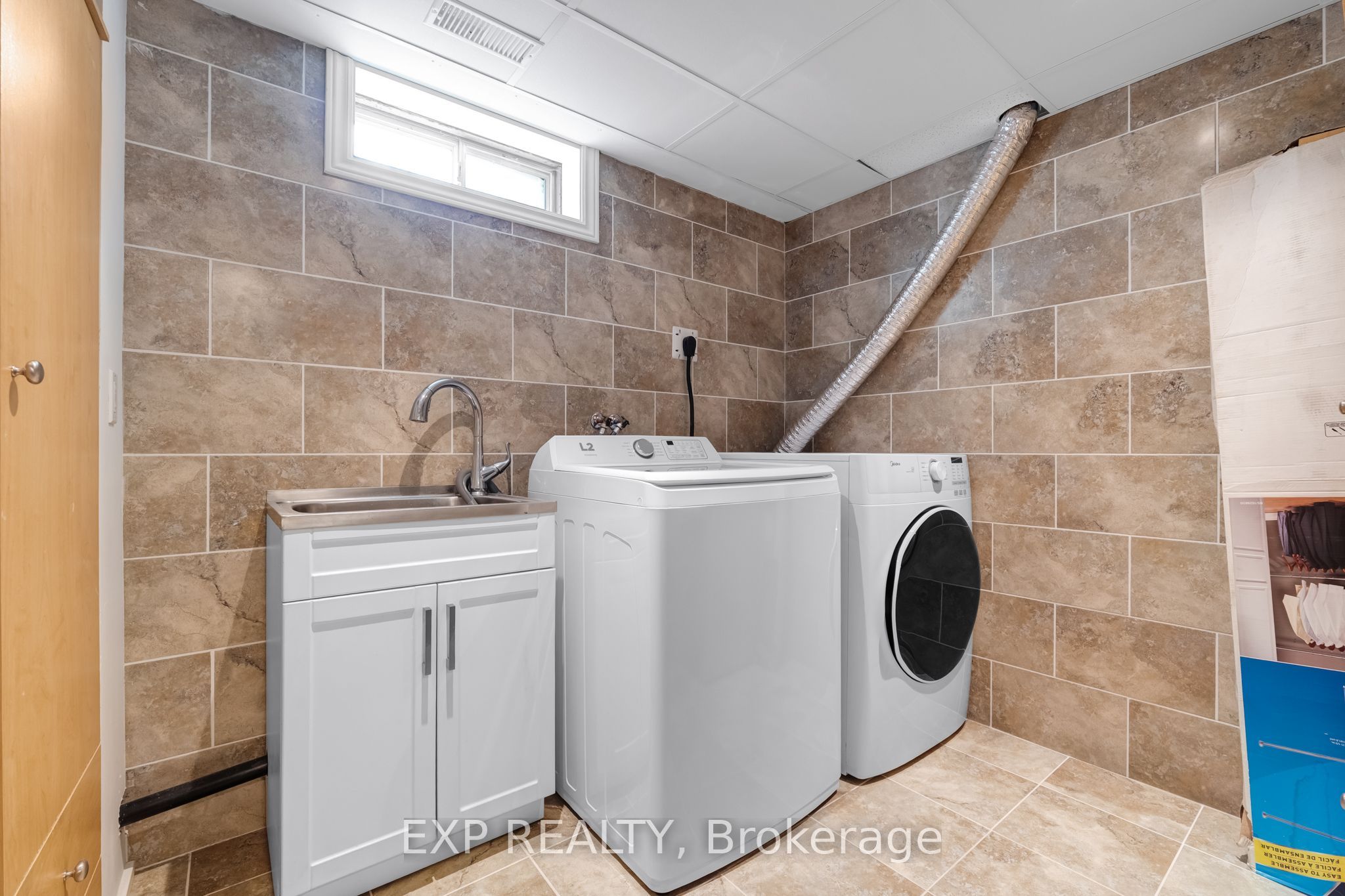 14 Russell Hill Road Property Photo 37