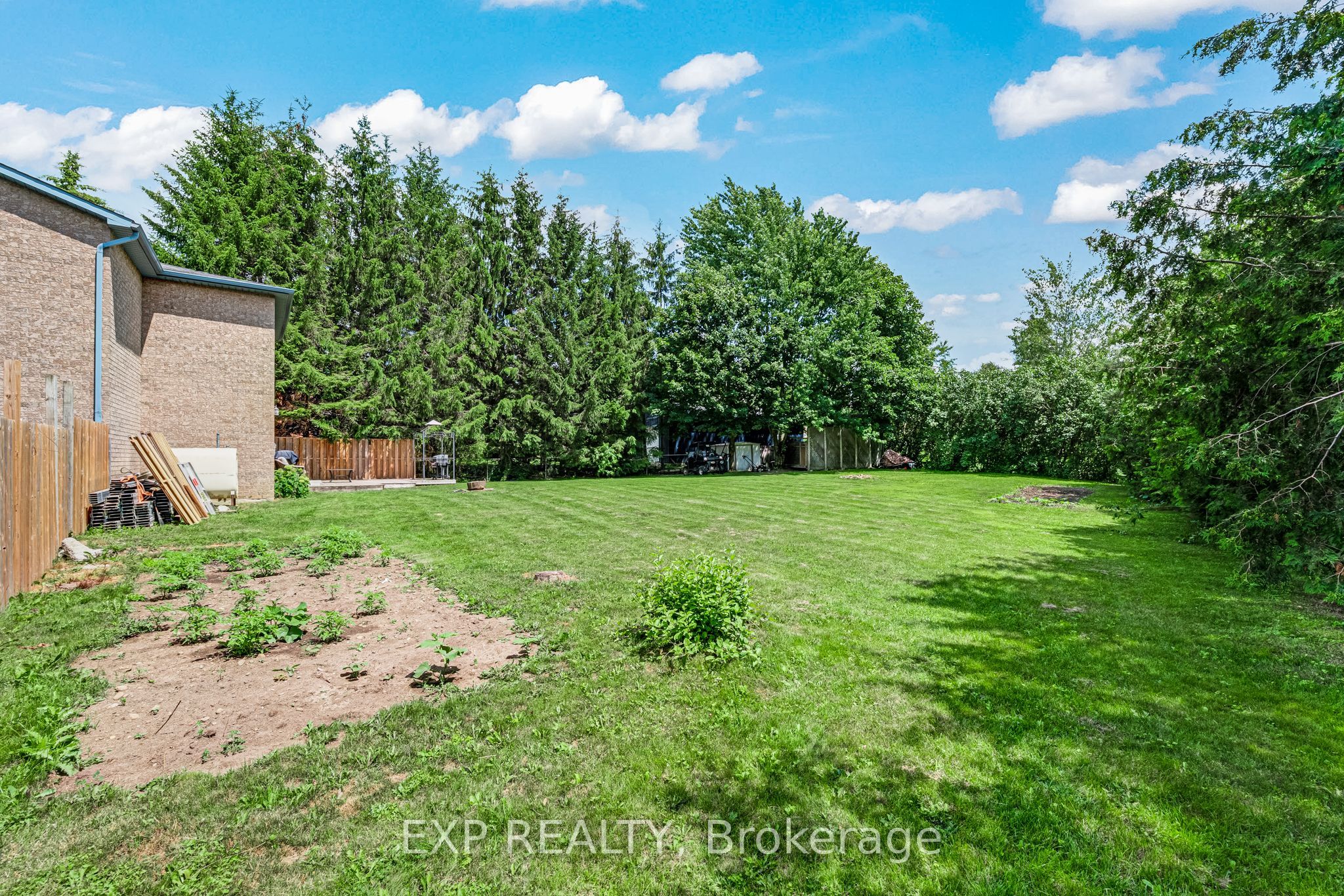 14 Russell Hill Road Property Photo 39