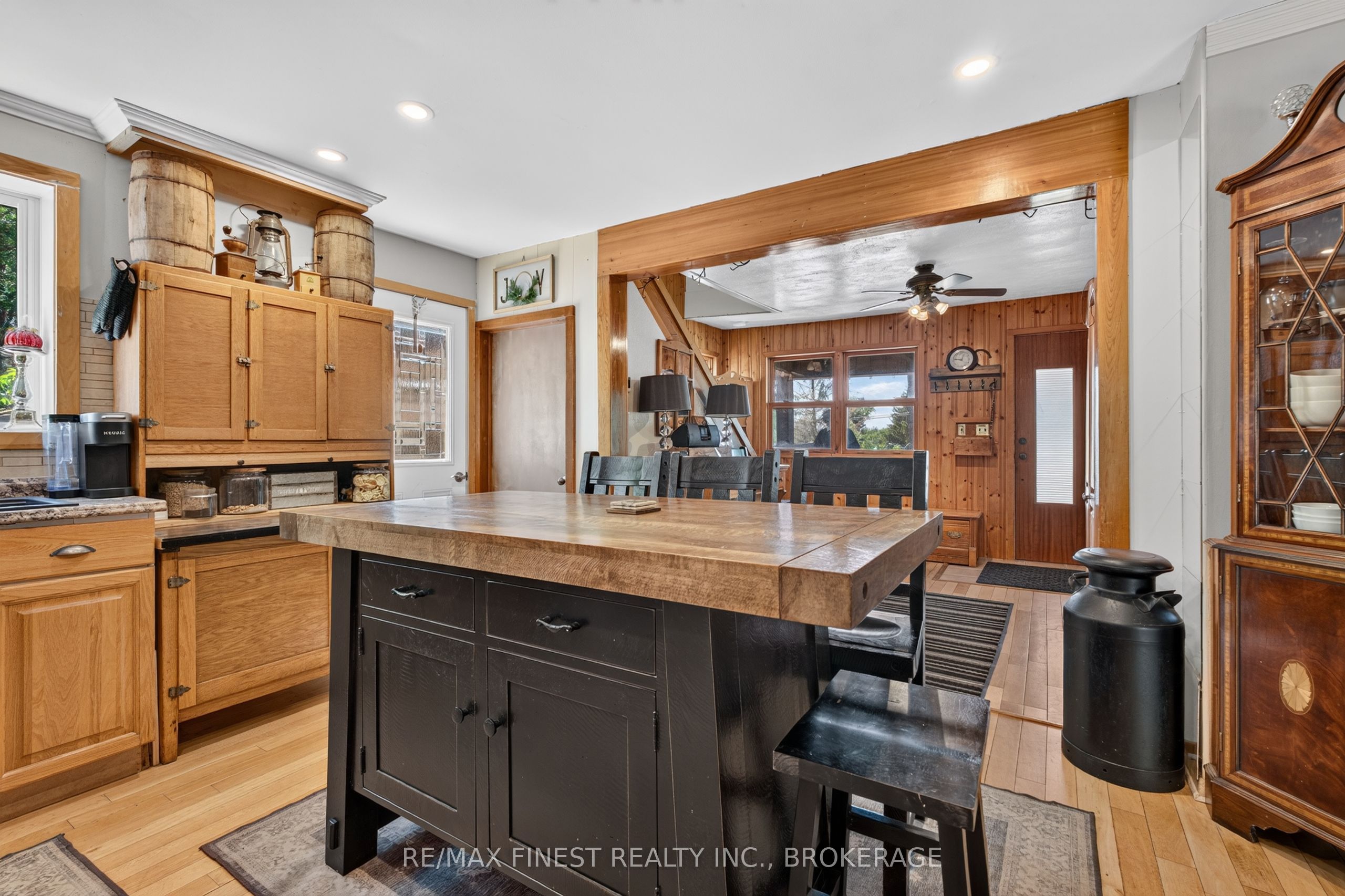 2270 Mcivor Road Property Photo 15
