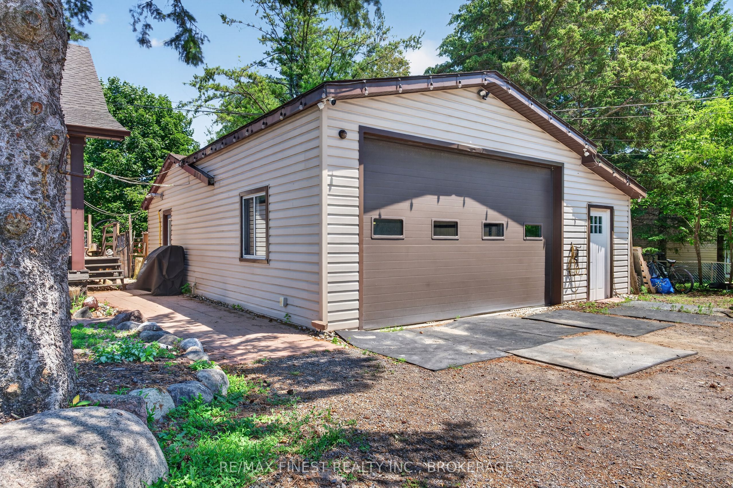 2270 Mcivor Road Property Photo 32