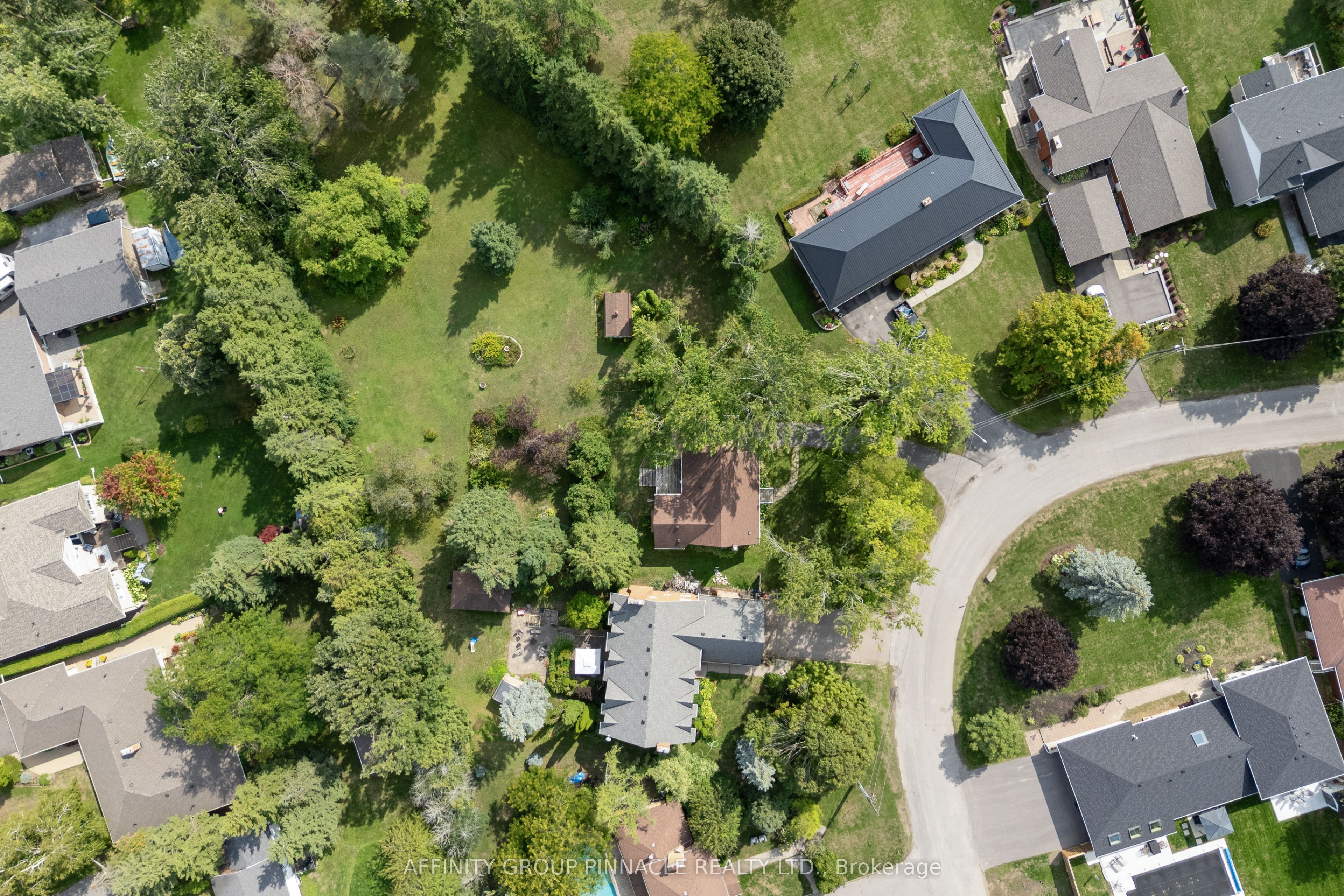 17 Richard Avenue Property Photo 4