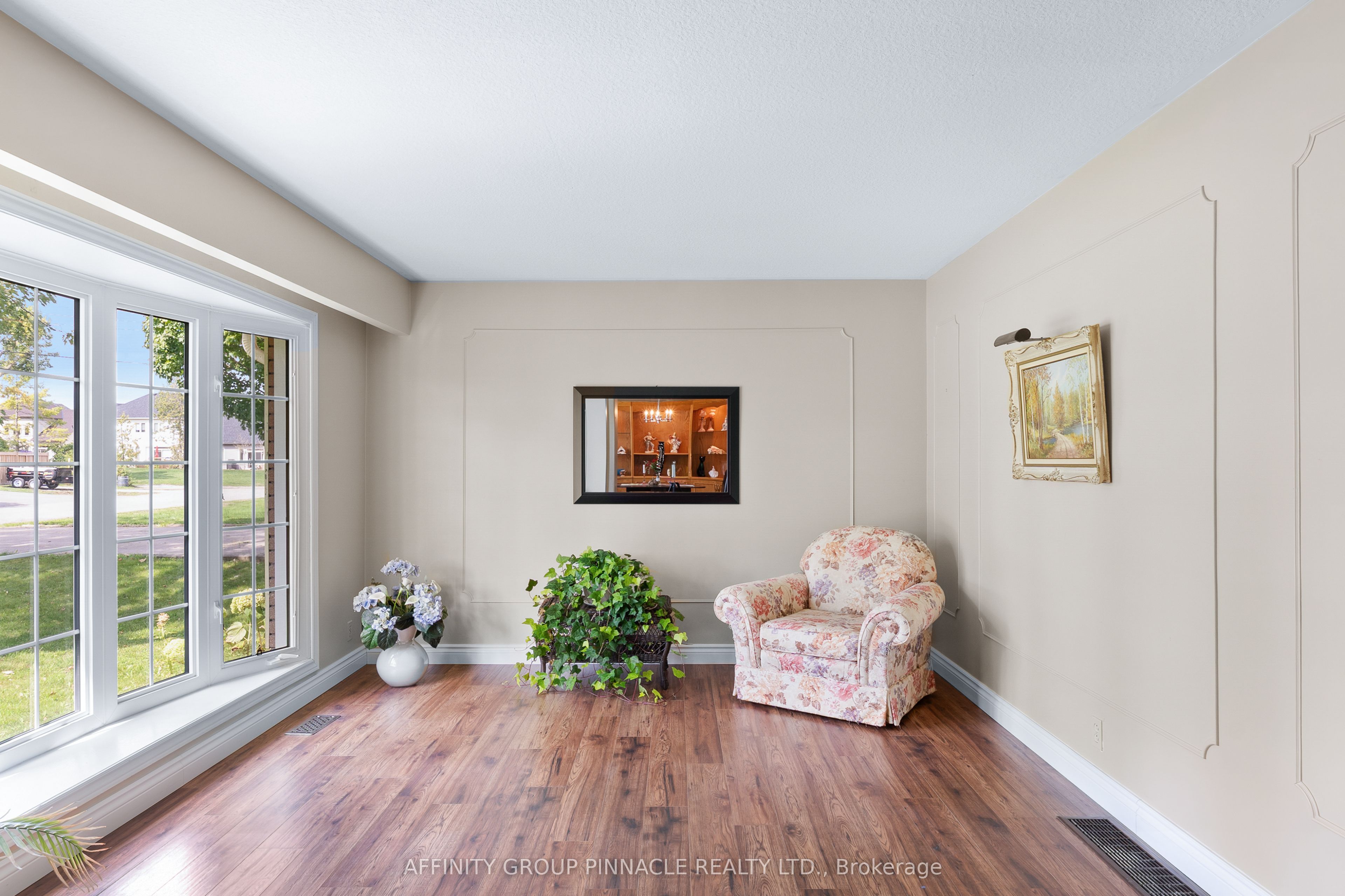 17 Richard Avenue Property Photo 9