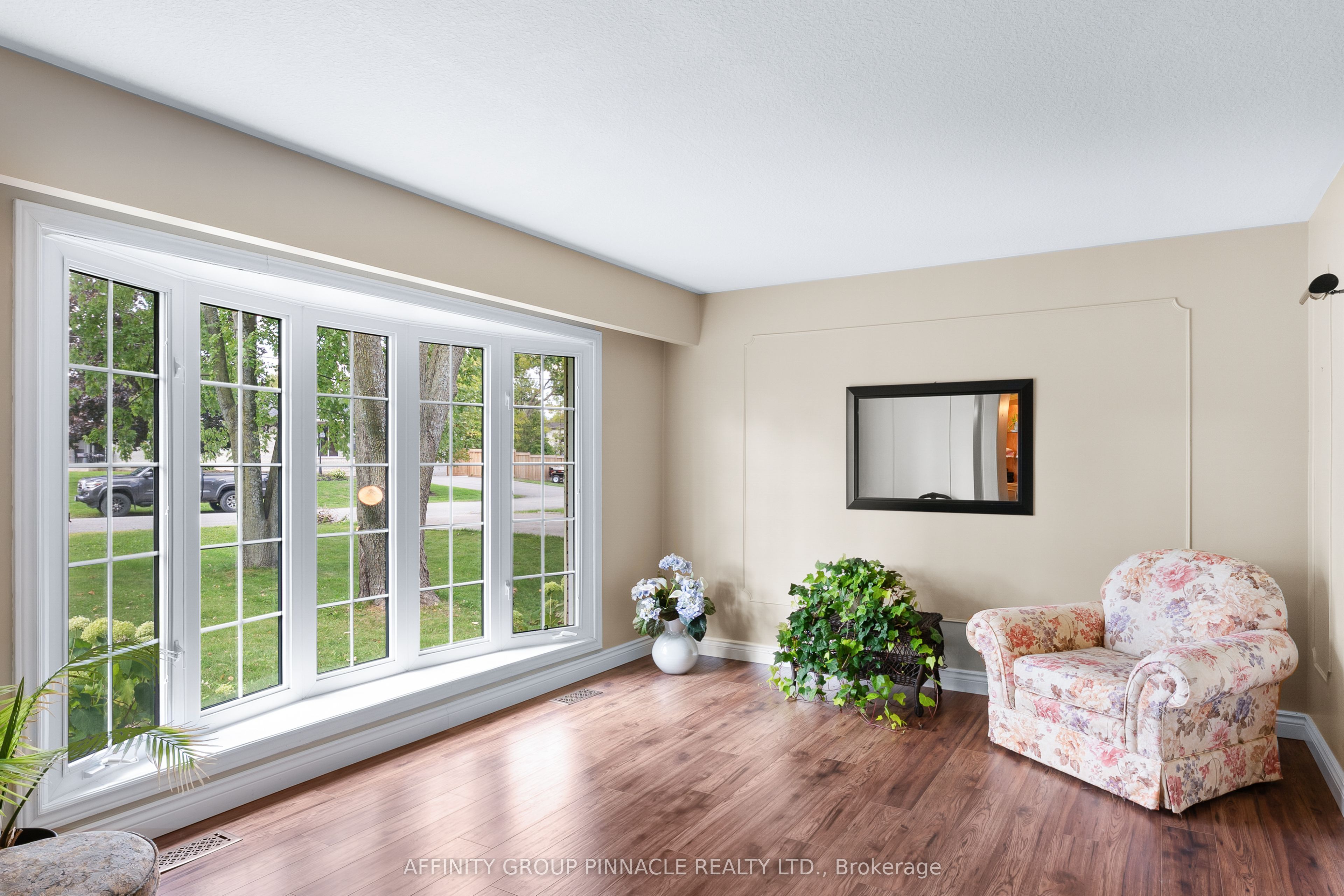 17 Richard Avenue Property Photo 10