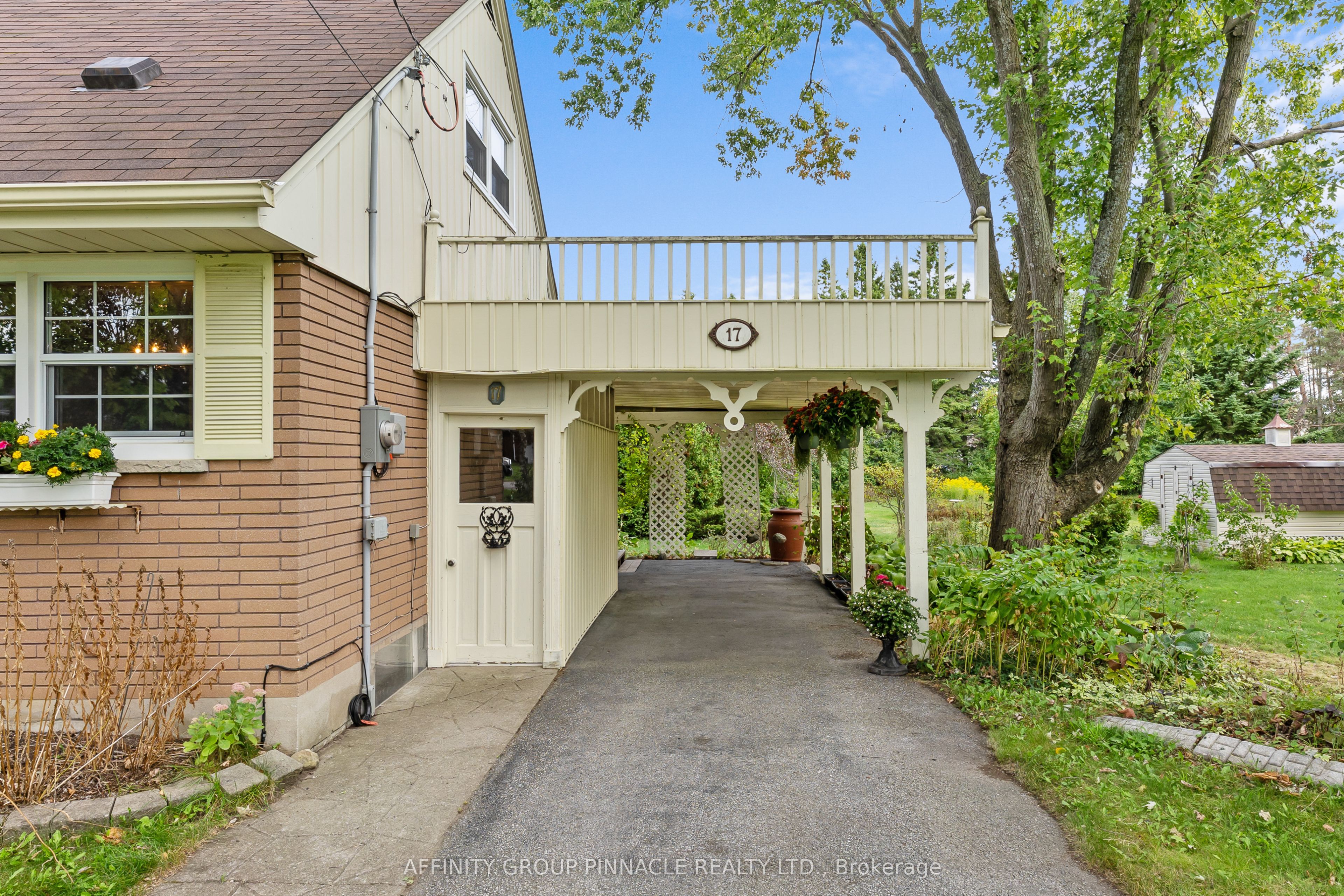 17 Richard Avenue Property Photo 35