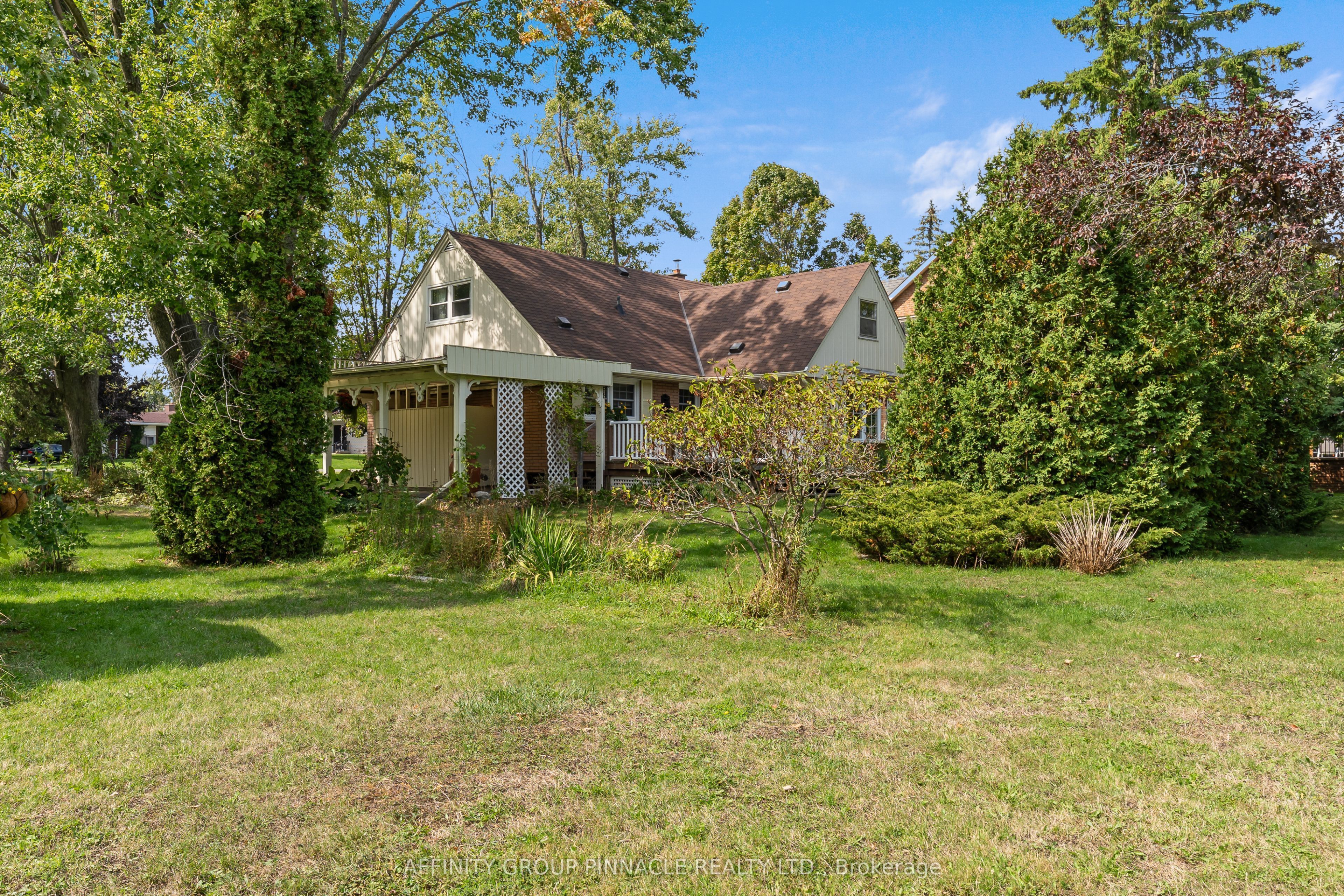 17 Richard Avenue Property Photo 37