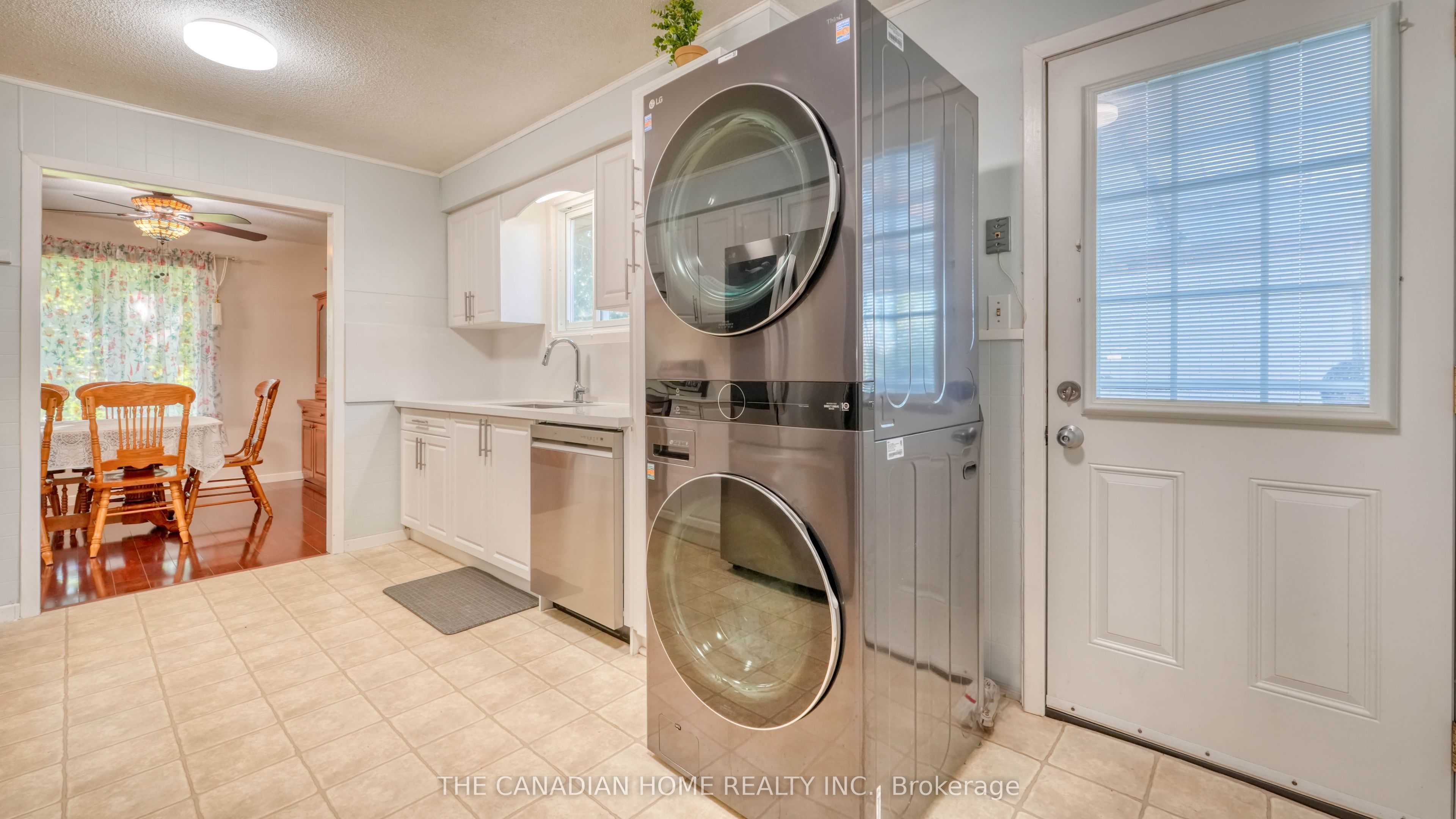 134 Jeffrey Drive Property Photo 14