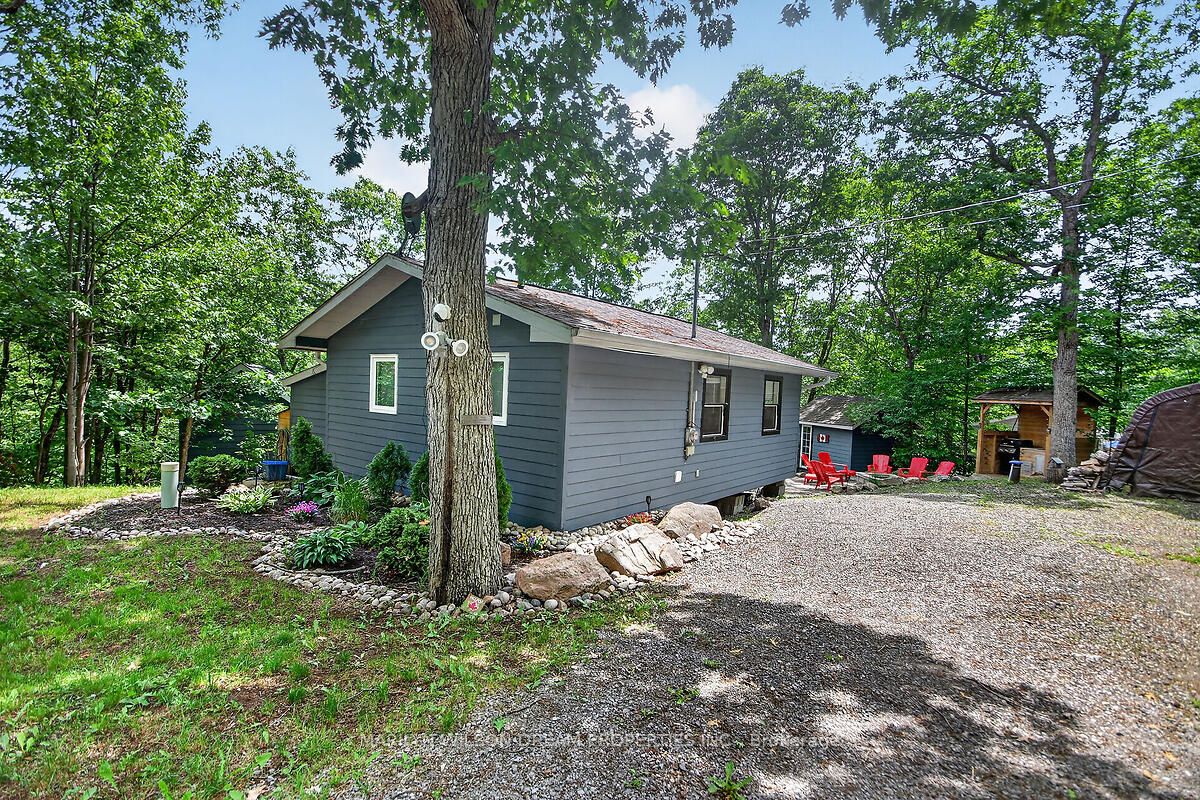 1049 Crotch Lake Trail Property Photo 4