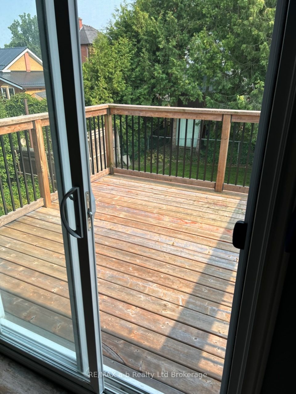 410 Admiral Street Property Photo 2