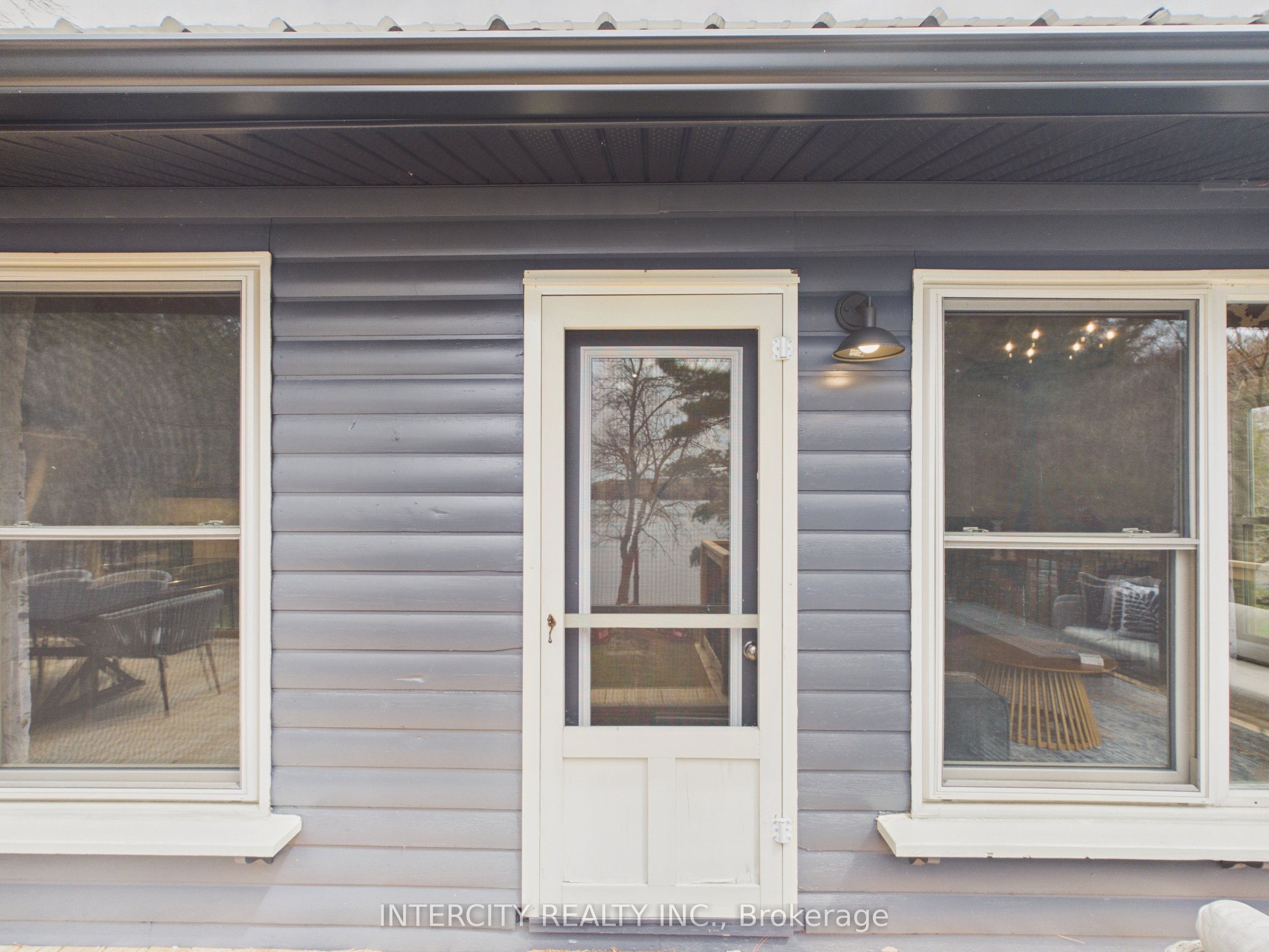 1052 Cove Road 3 Property Photo 5