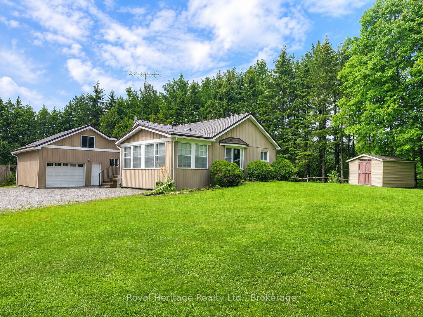 6 Fell Station Drive Property Photo 1