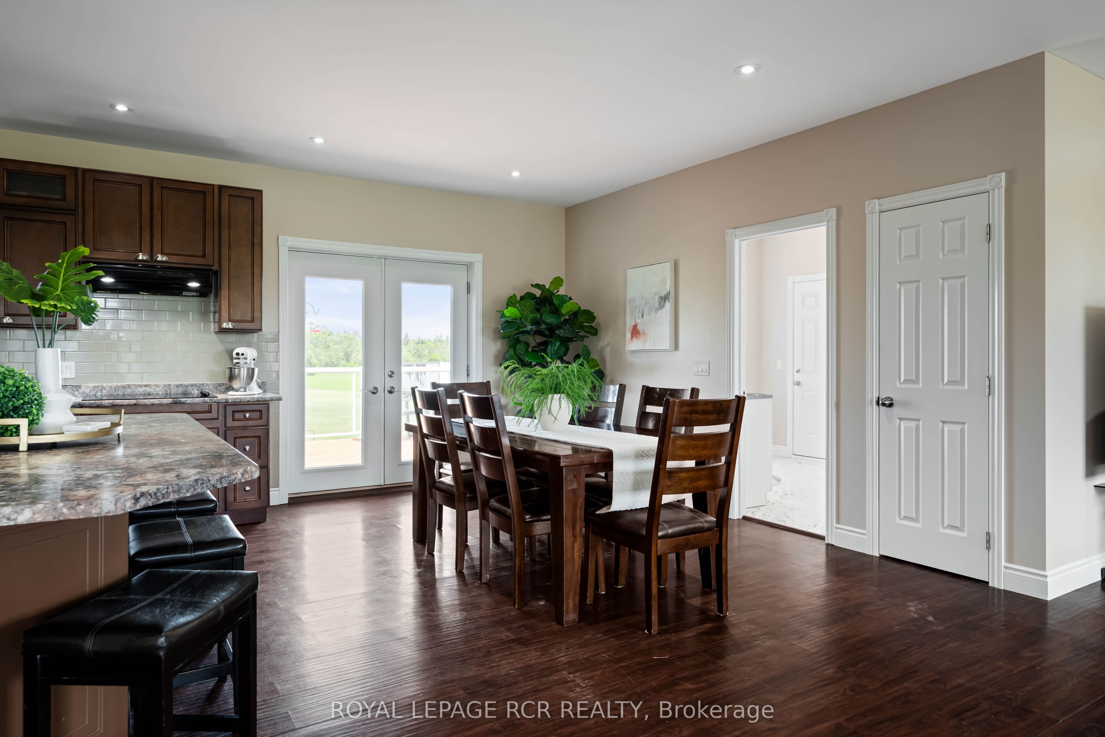 334409 7th Line Property Photo 13