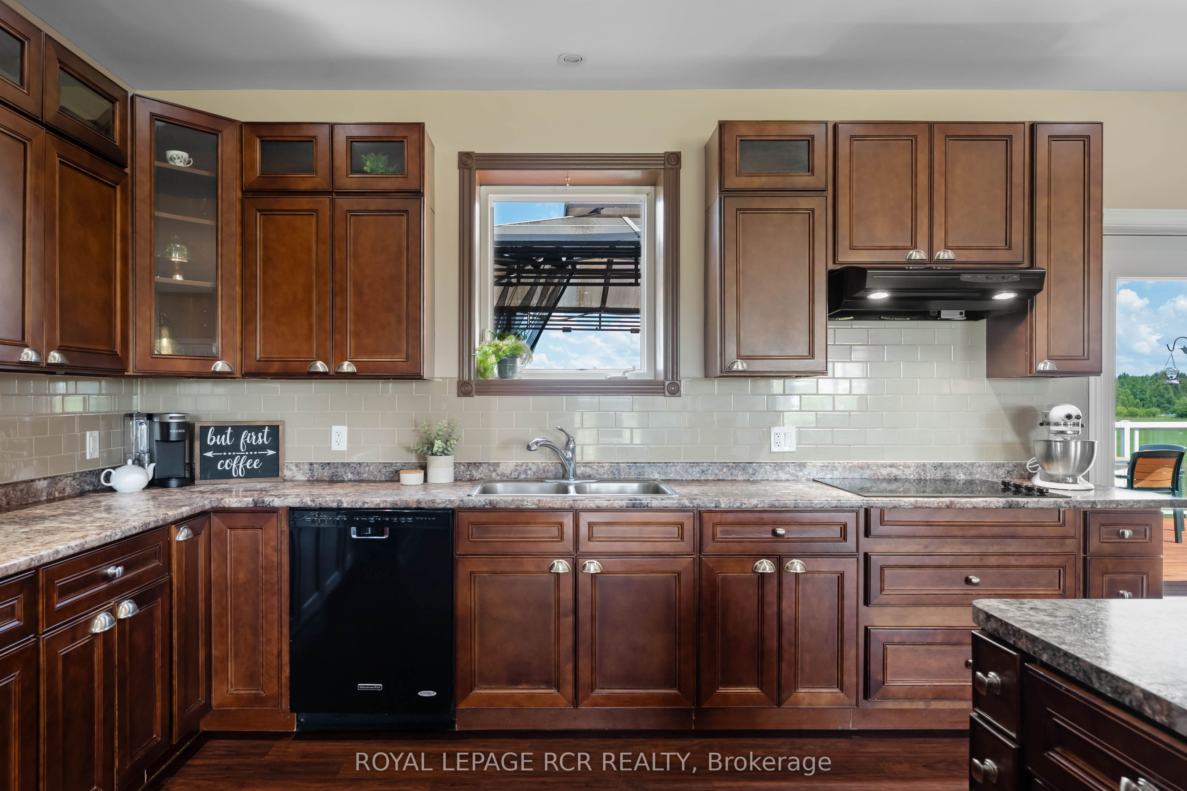 334409 7th Line Property Photo 21