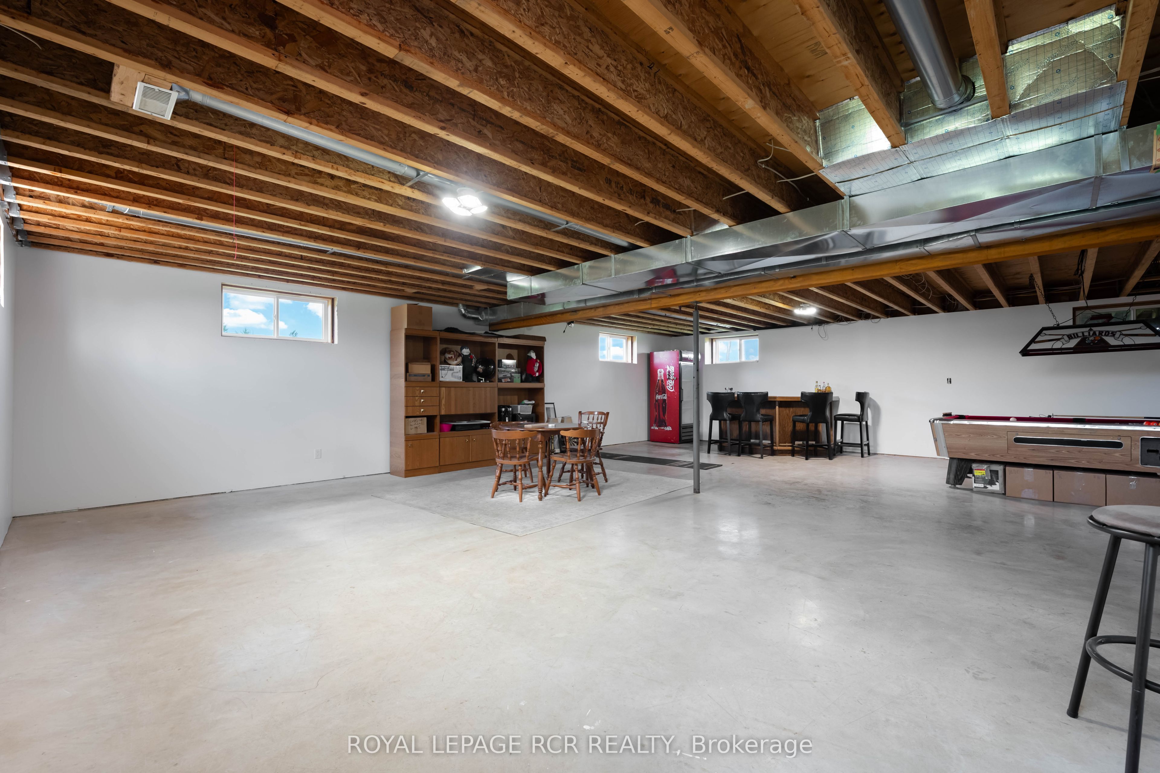 334409 7th Line Property Photo 34