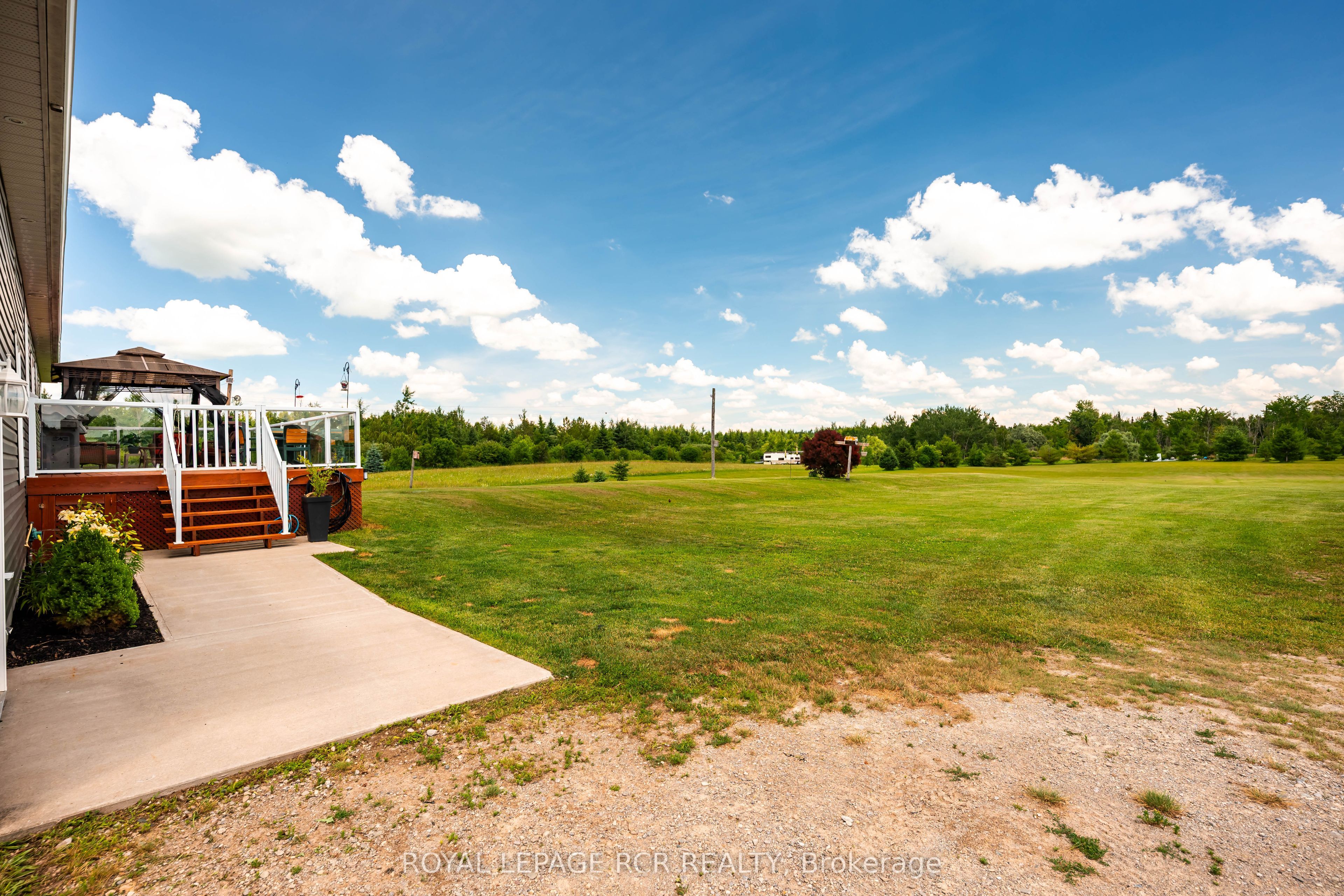 334409 7th Line Property Photo 37
