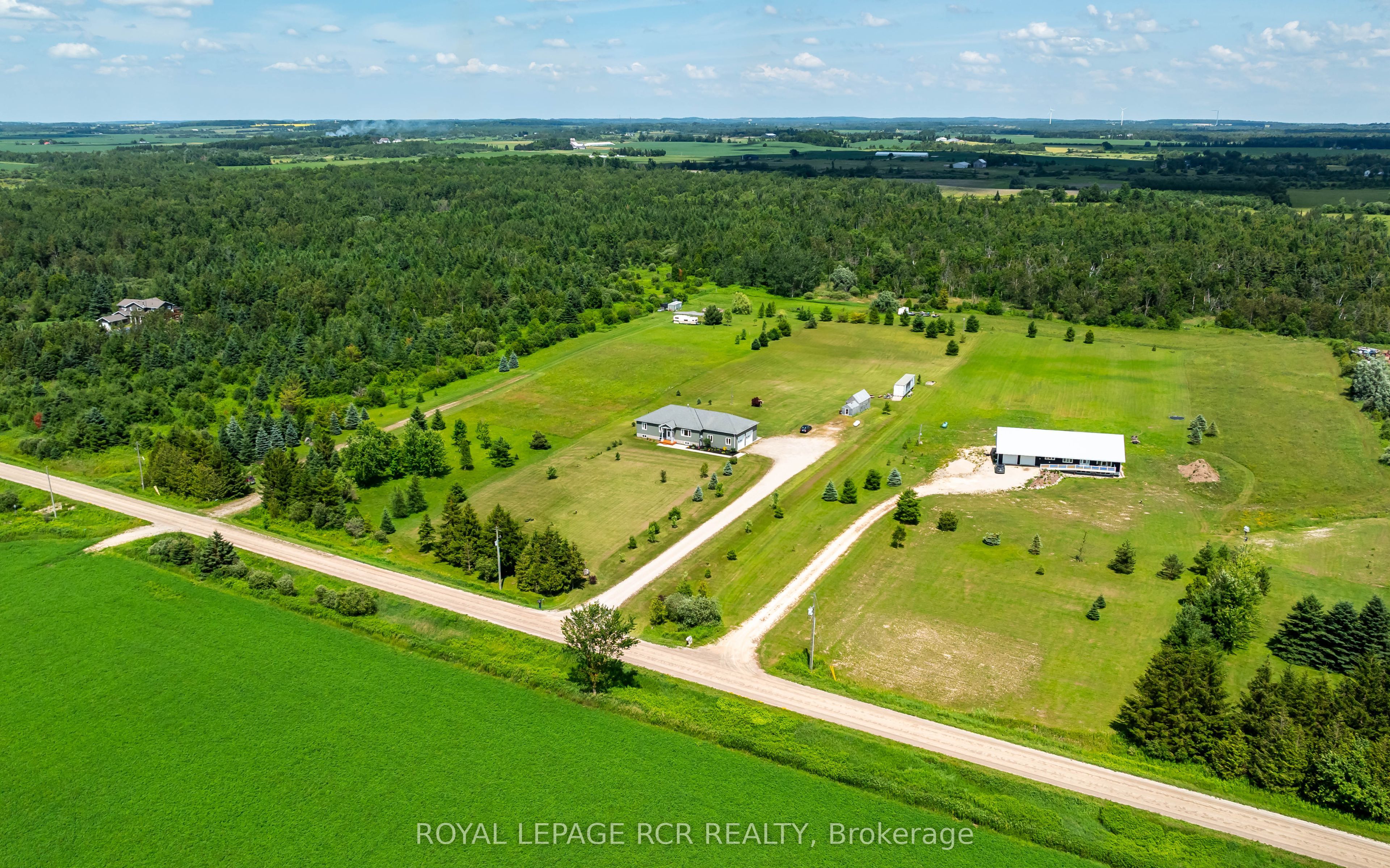 334409 7th Line Property Photo 43