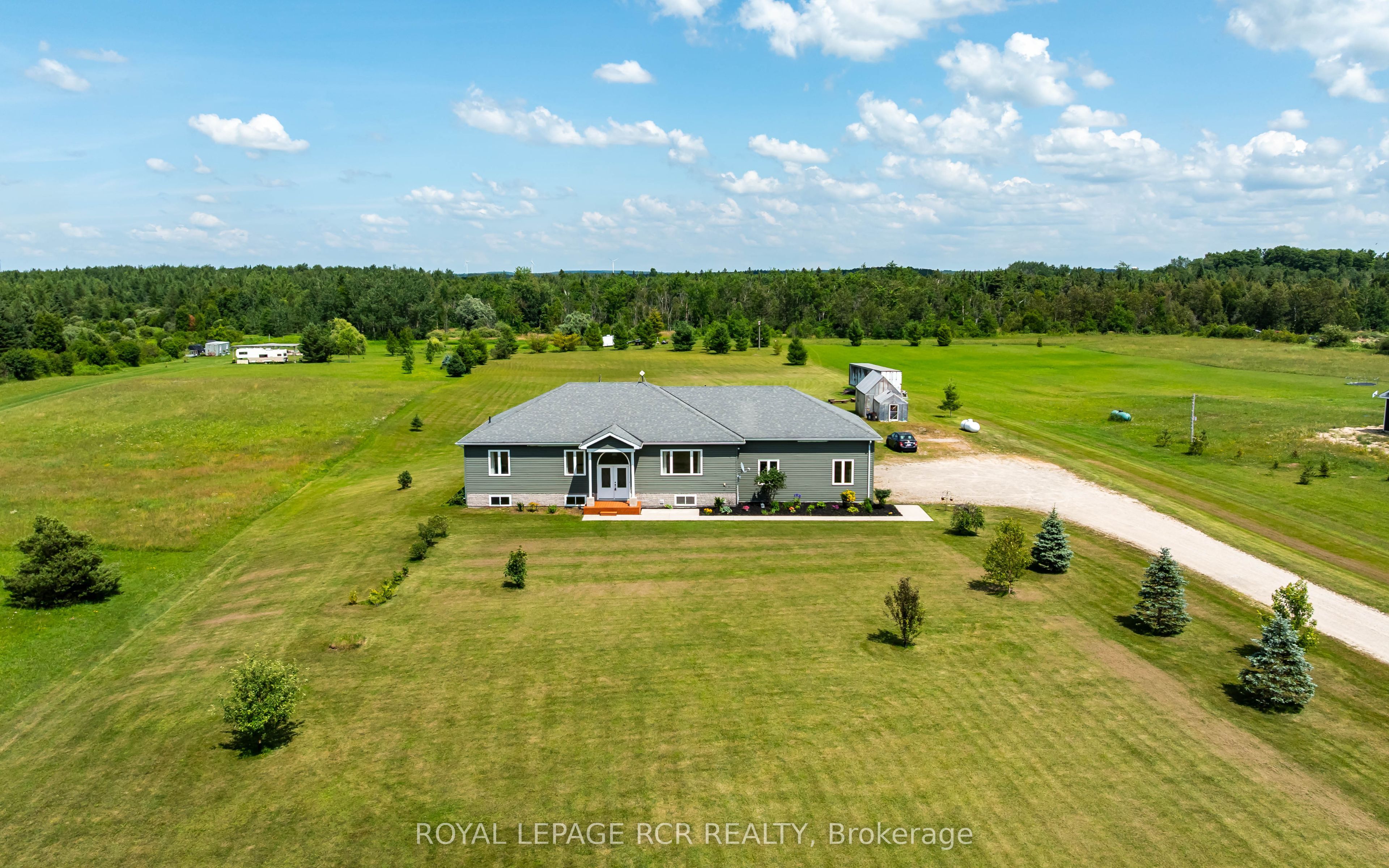 334409 7th Line Property Photo 44