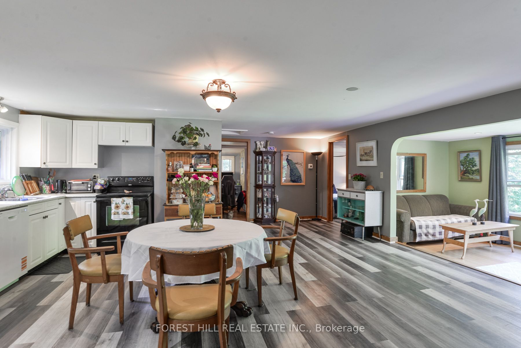183 Bonnell Road Property Photo 11