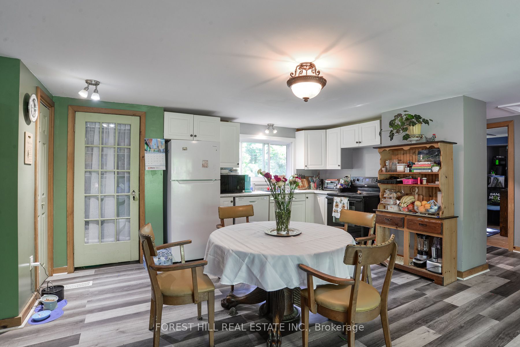 183 Bonnell Road Property Photo 12