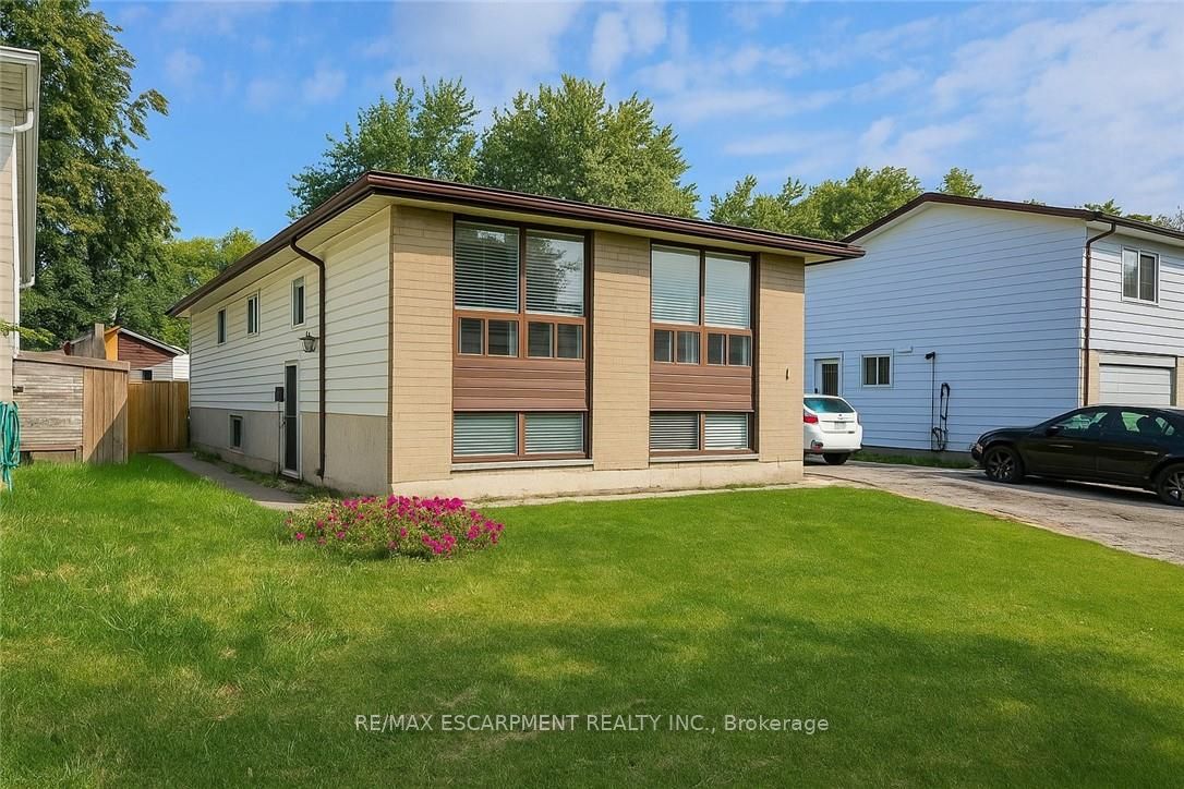 16 Garrow Drive Property Photo 1