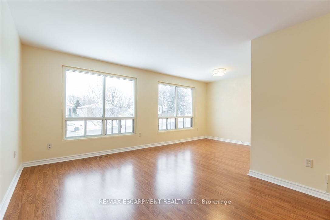 16 Garrow Drive Property Photo 3