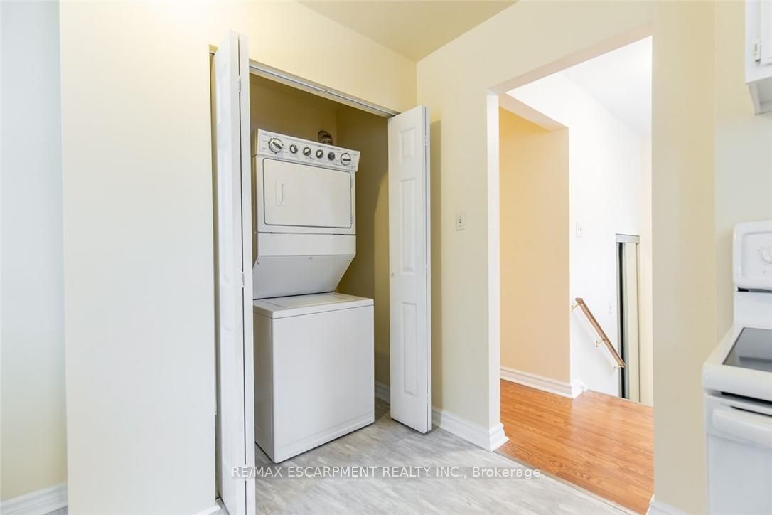 16 Garrow Drive Property Photo 13