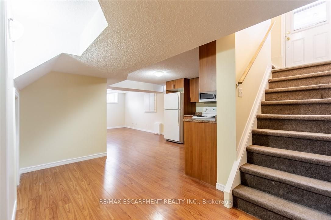 16 Garrow Drive Property Photo 15