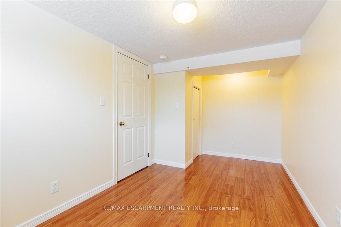 16 Garrow Drive Property Photo 22