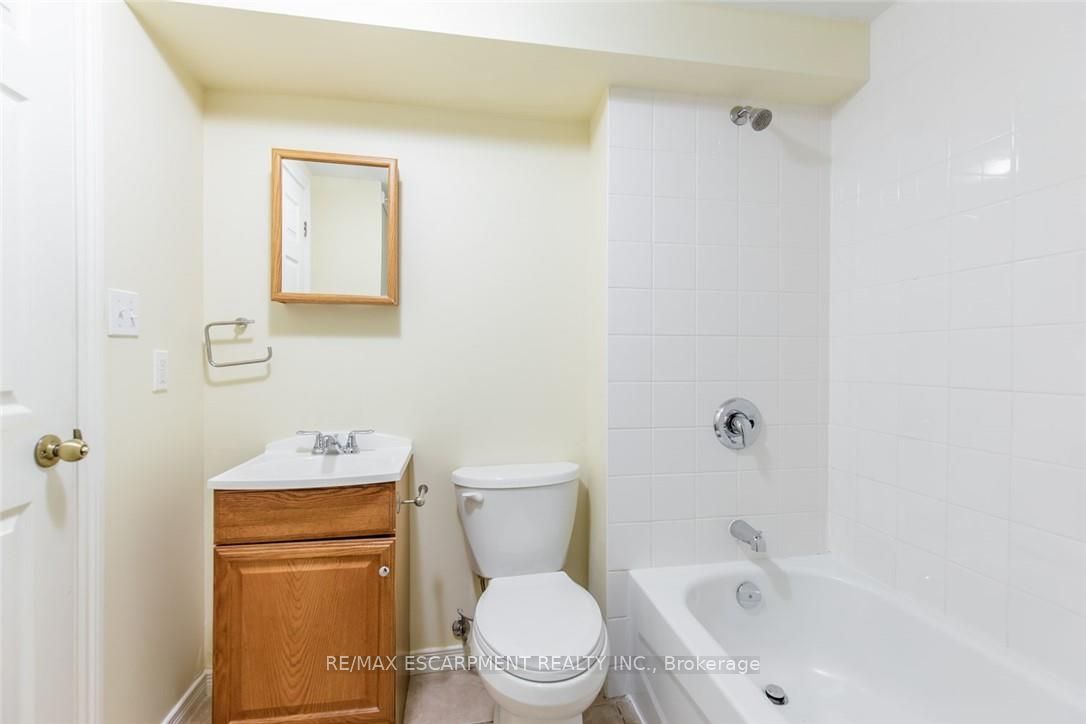 16 Garrow Drive Property Photo 23
