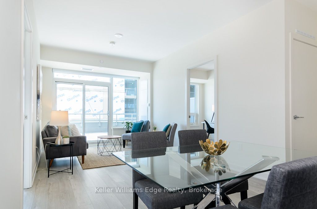 212 King William Street 405 Property Photo 1
