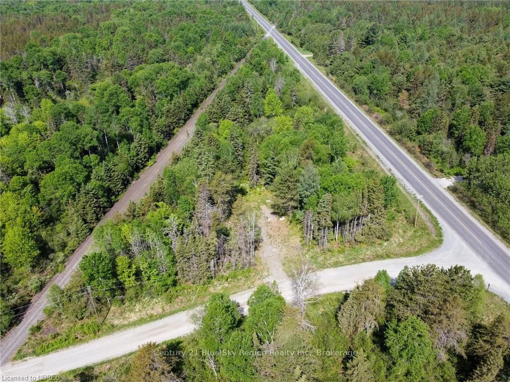 5 Bourbonnais Road Property Photo 2