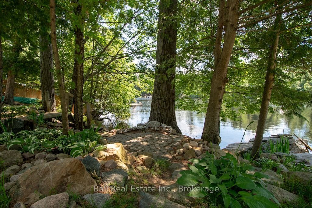 142 Baldwin Bay Road Property Photo 2