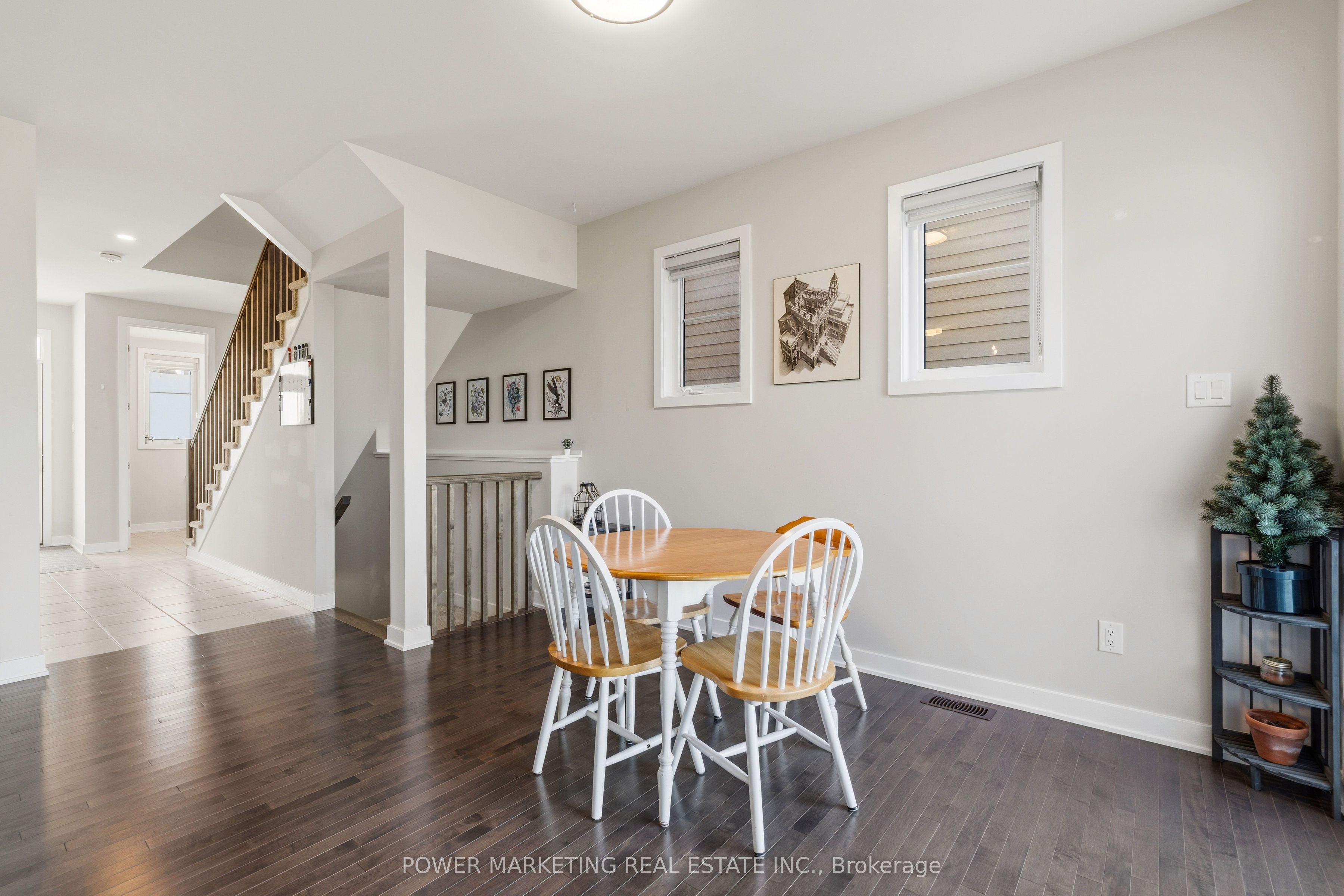 129 Hackamore Crescent Property Photo 9