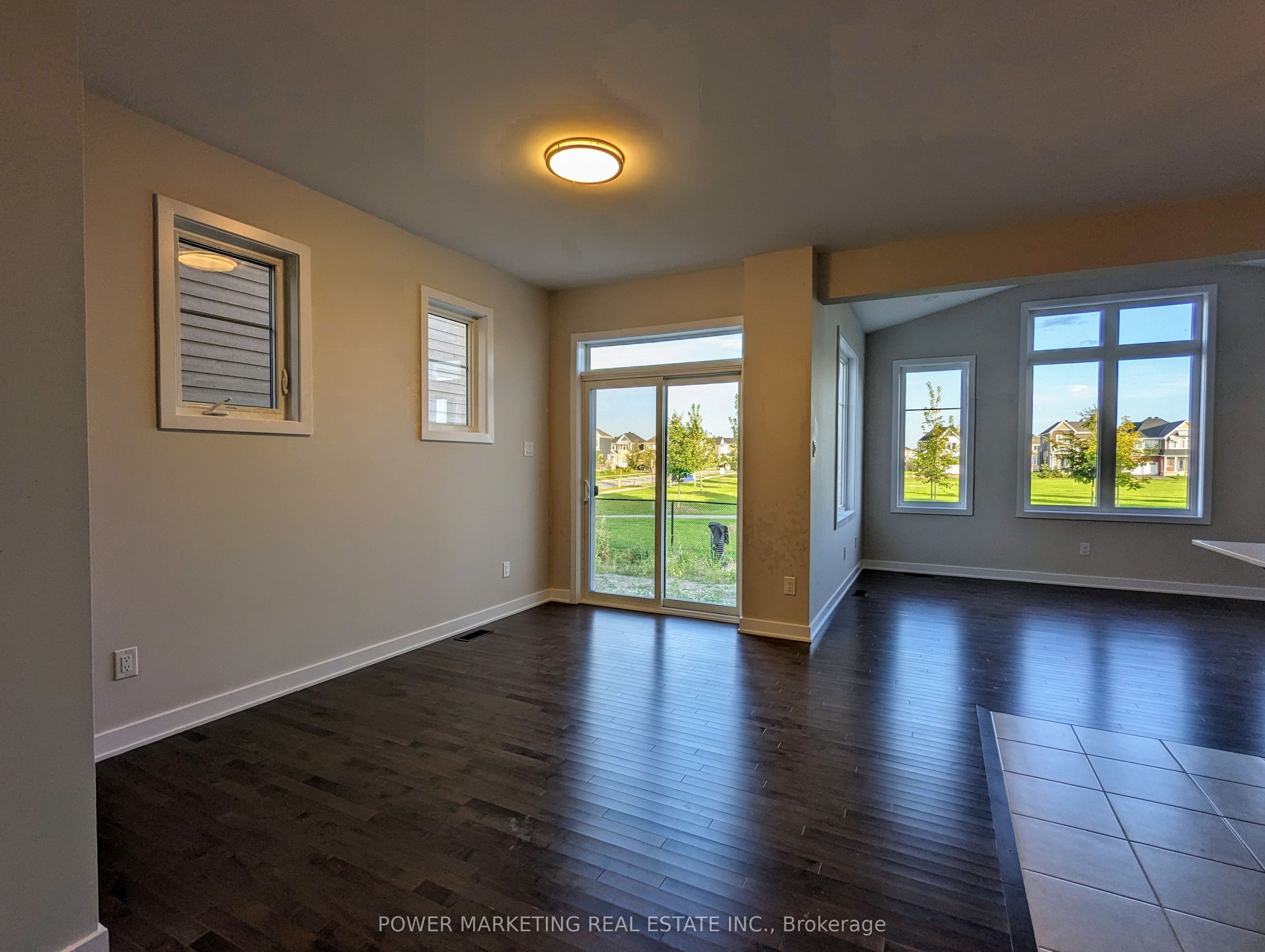 129 Hackamore Crescent Property Photo 12