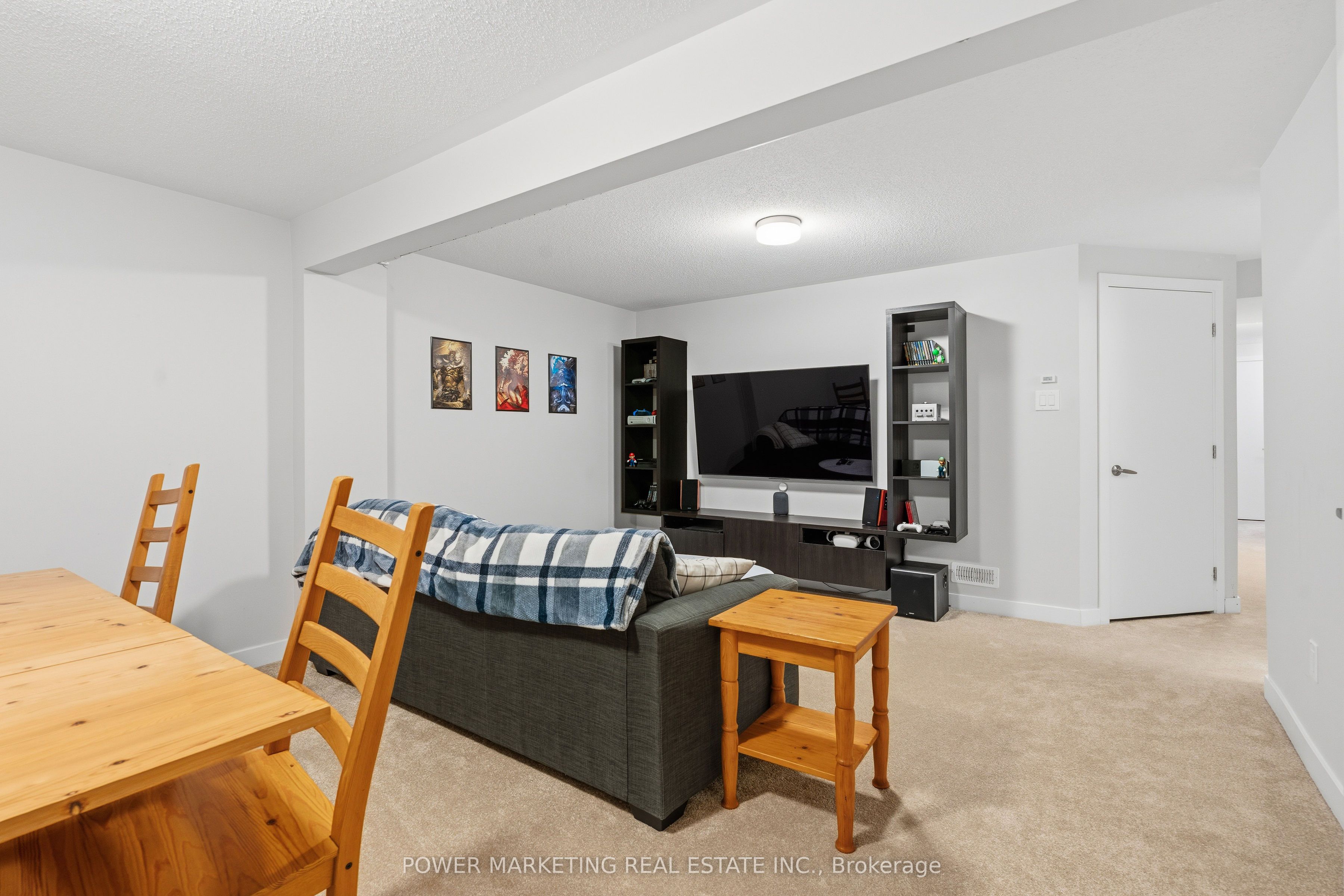 129 Hackamore Crescent Property Photo 31
