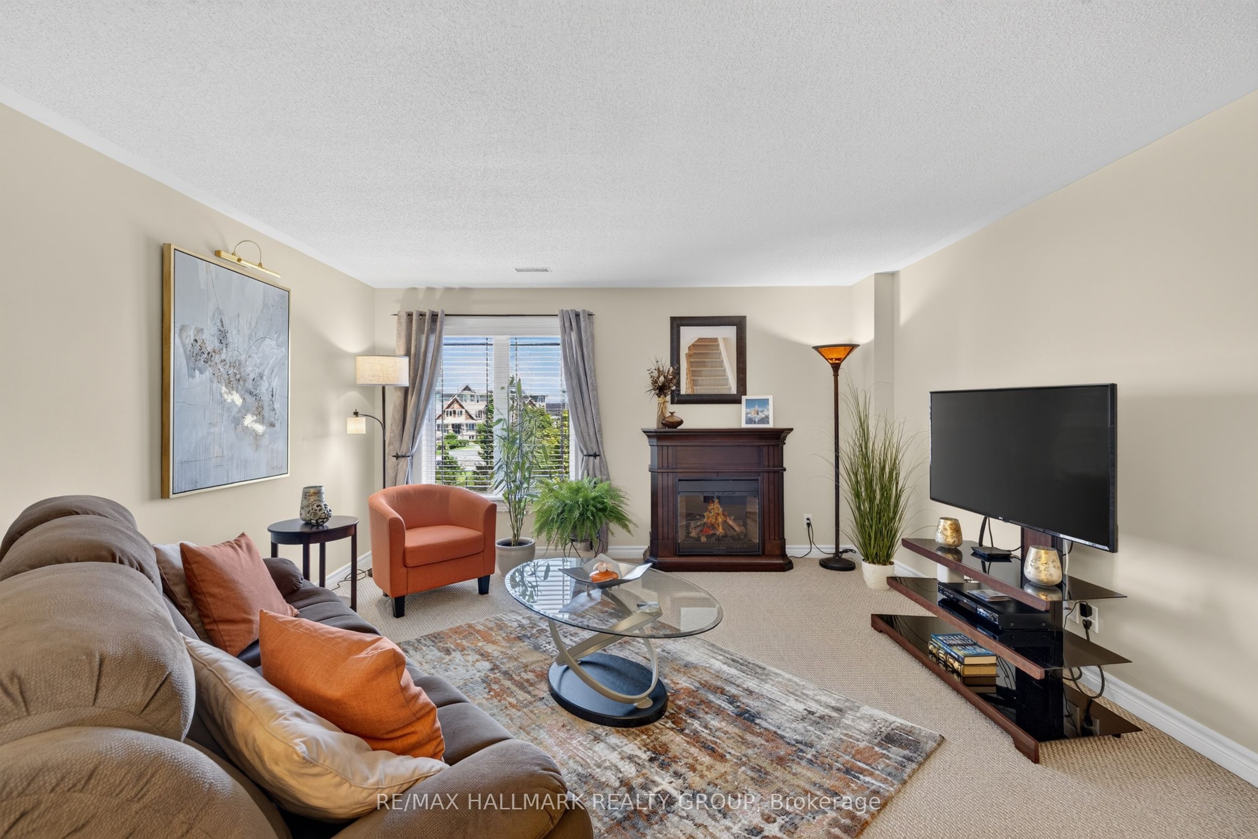 581 Lakeridge Drive 16 Property Photo 8