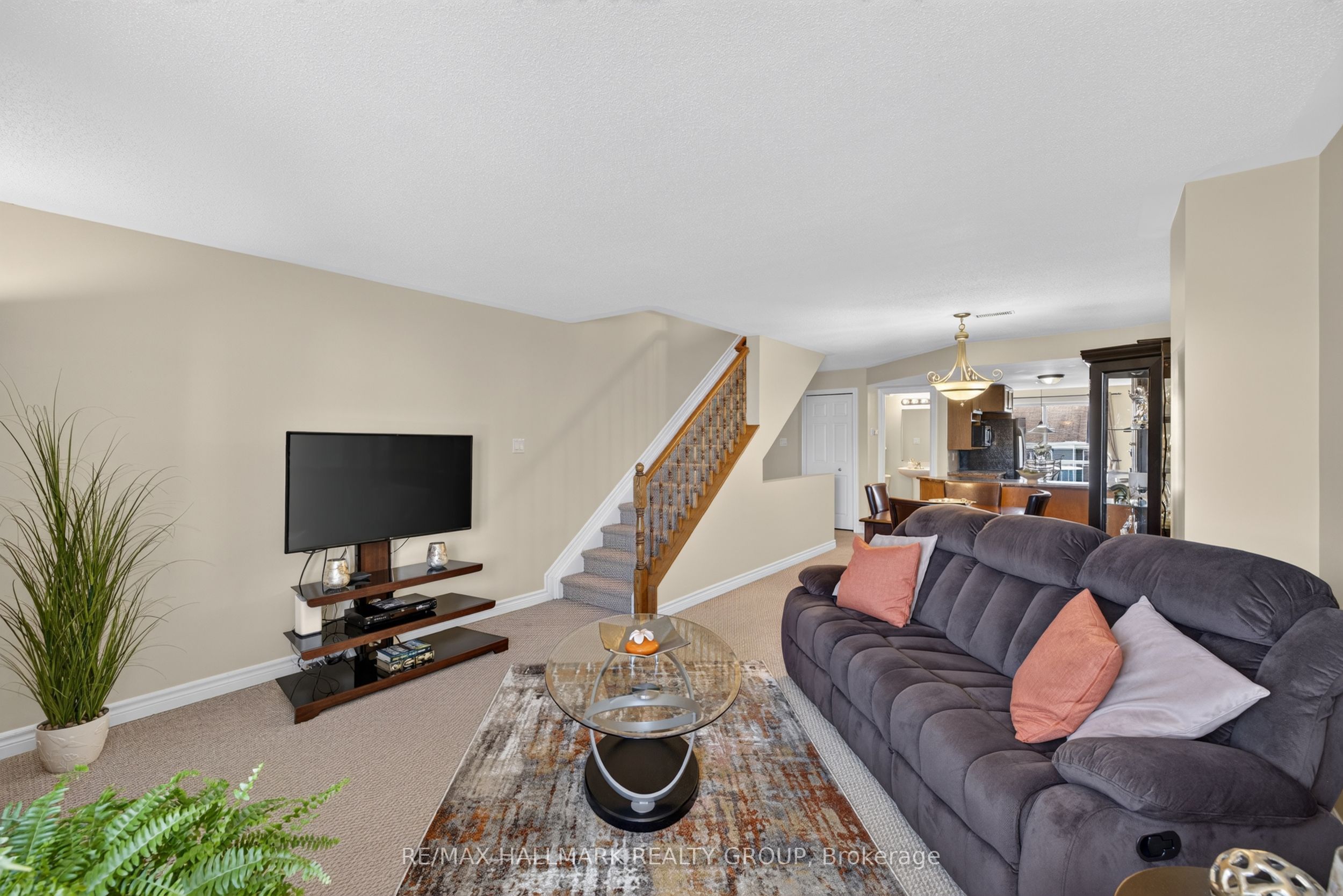 581 Lakeridge Drive 16 Property Photo 11