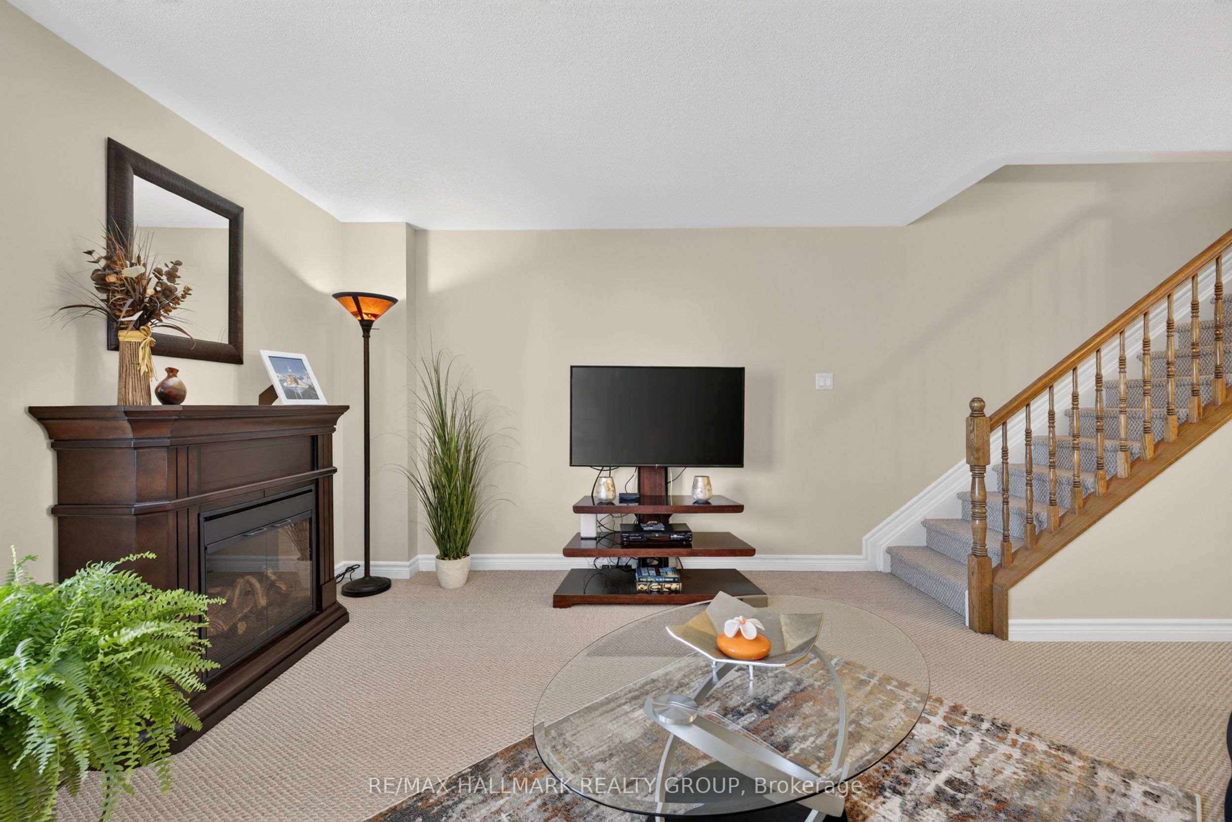 581 Lakeridge Drive 16 Property Photo 12