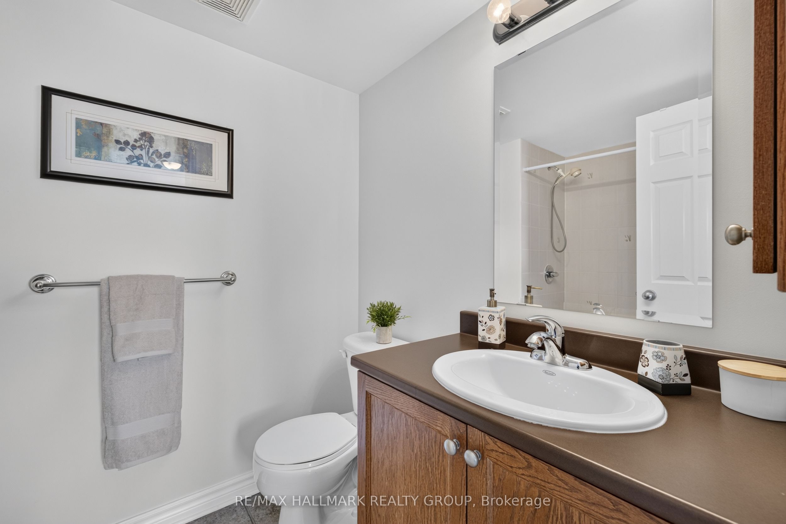 581 Lakeridge Drive 16 Property Photo 42