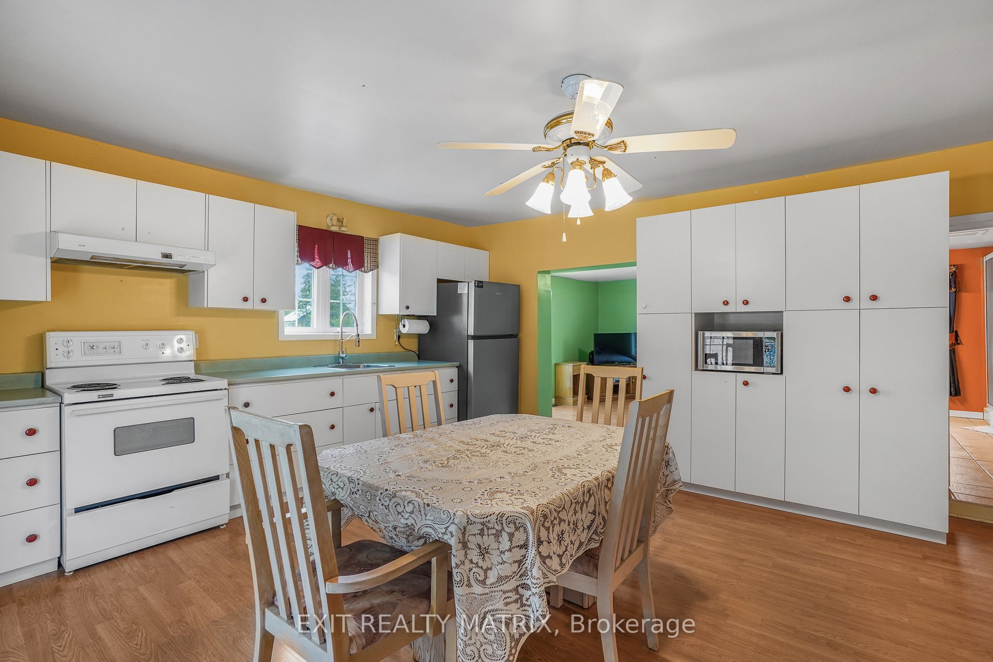 17 Dubois Street Property Photo 6