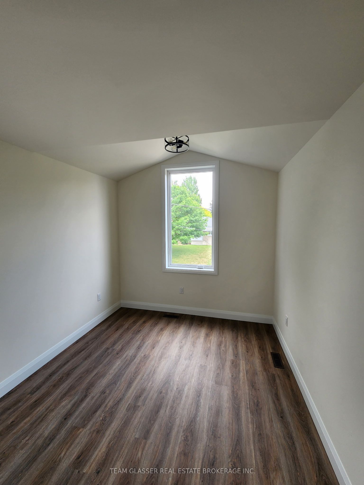 132 Dover Street Property Photo 18