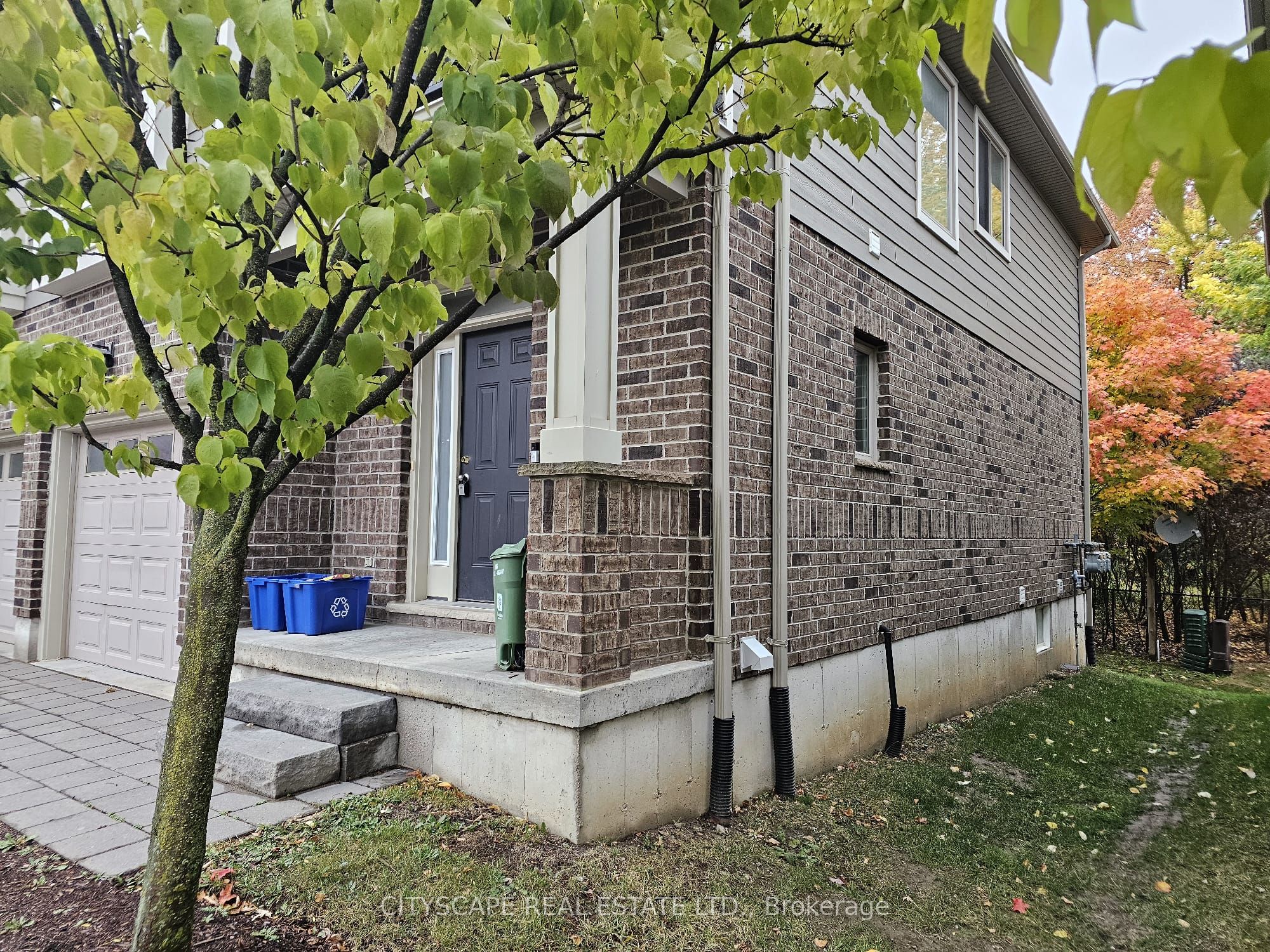 112 North Centre Road 50 Property Photo 3