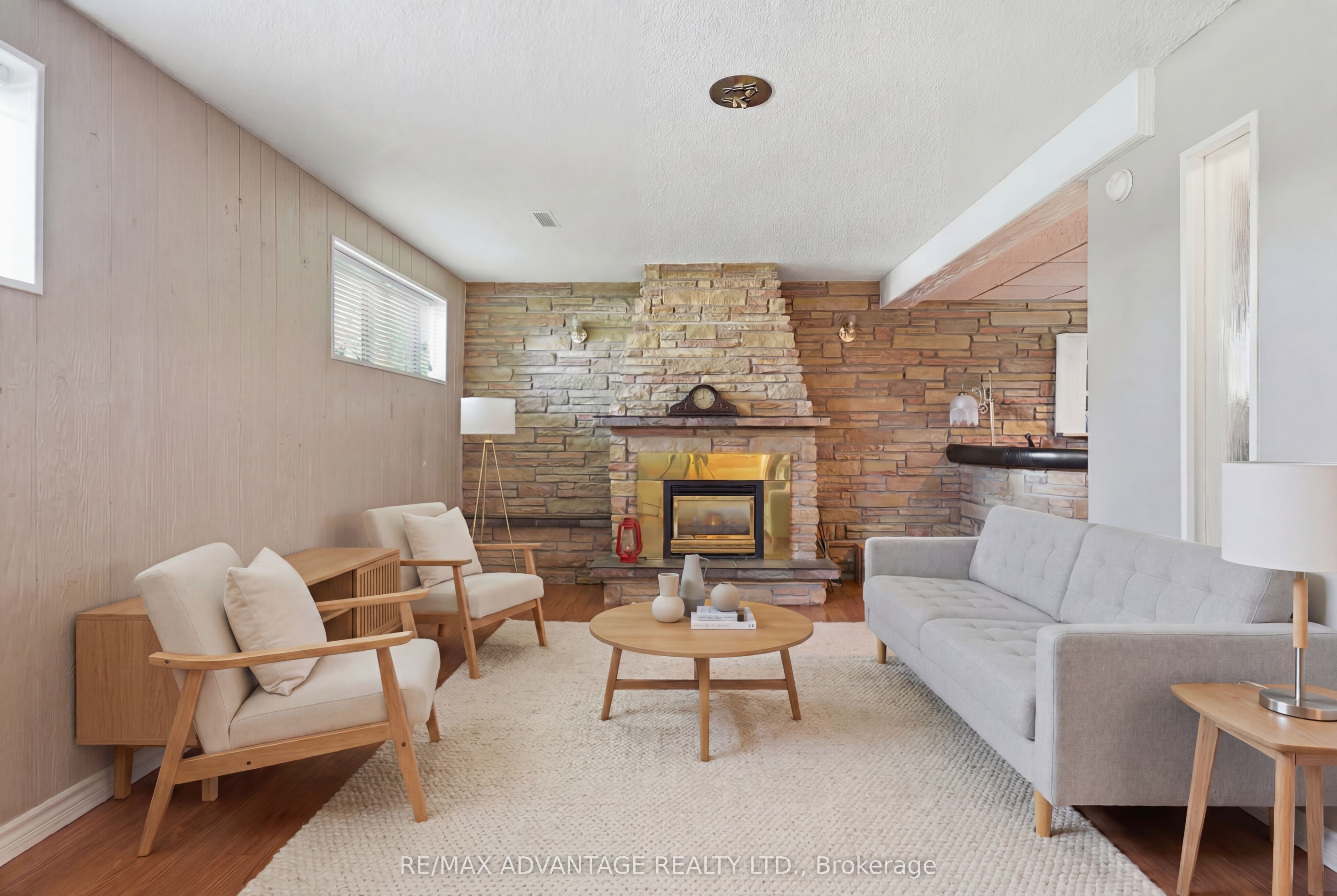 120 Champlain Crescent Property Photo 27