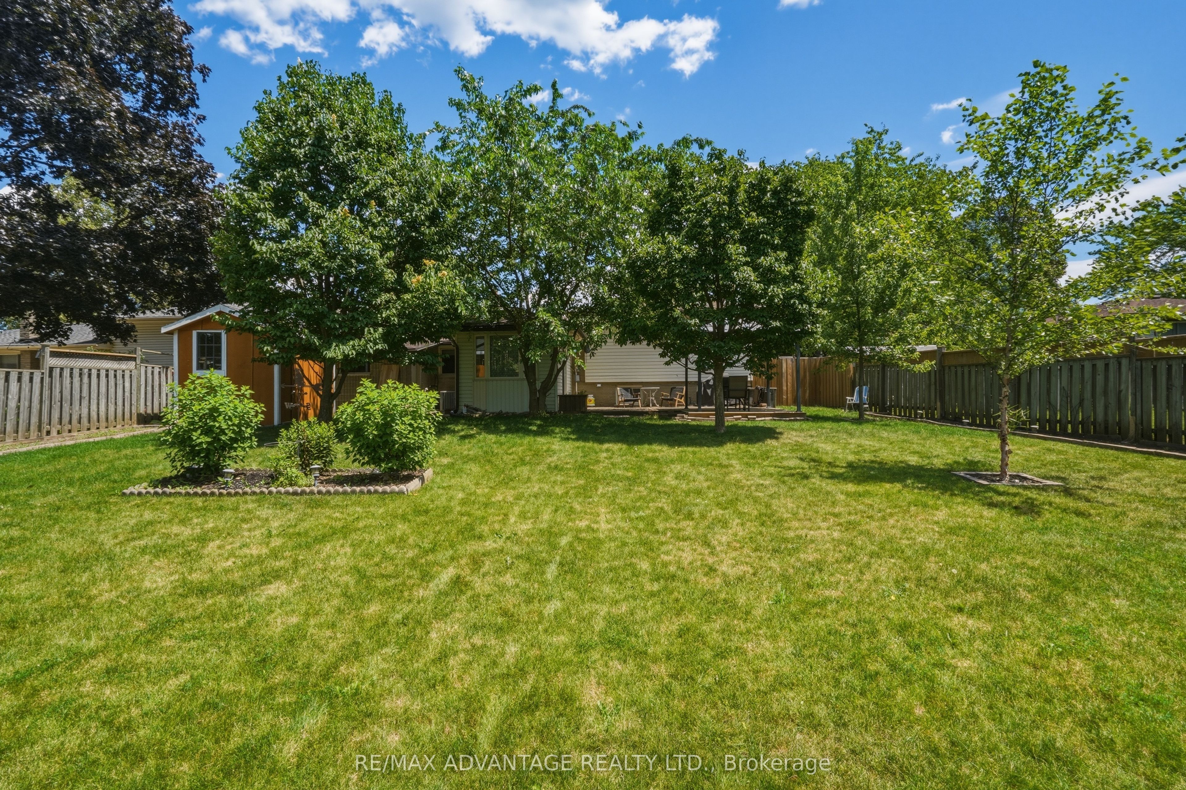 120 Champlain Crescent Property Photo 43