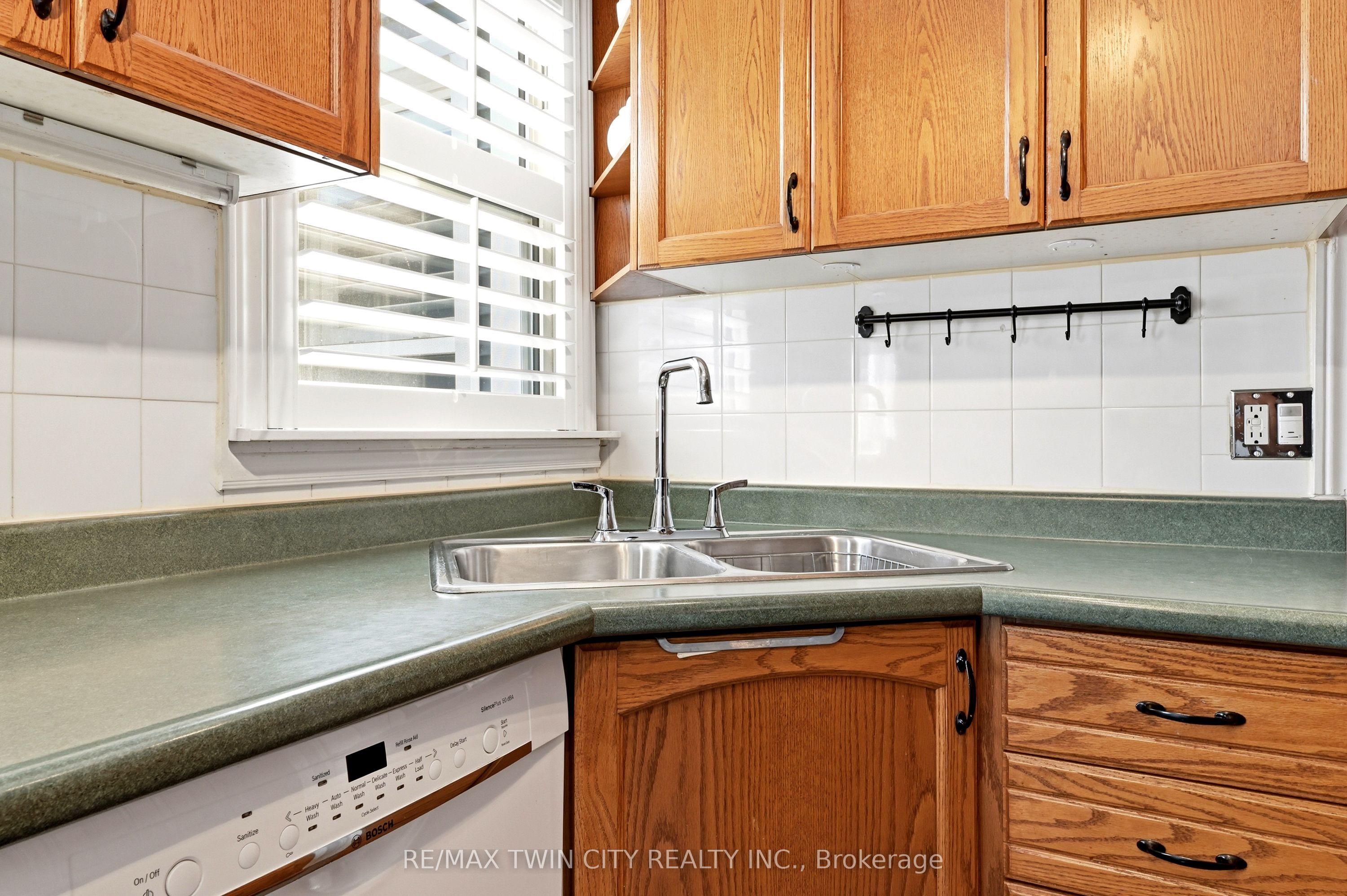 23 Britannia Avenue Property Photo 14