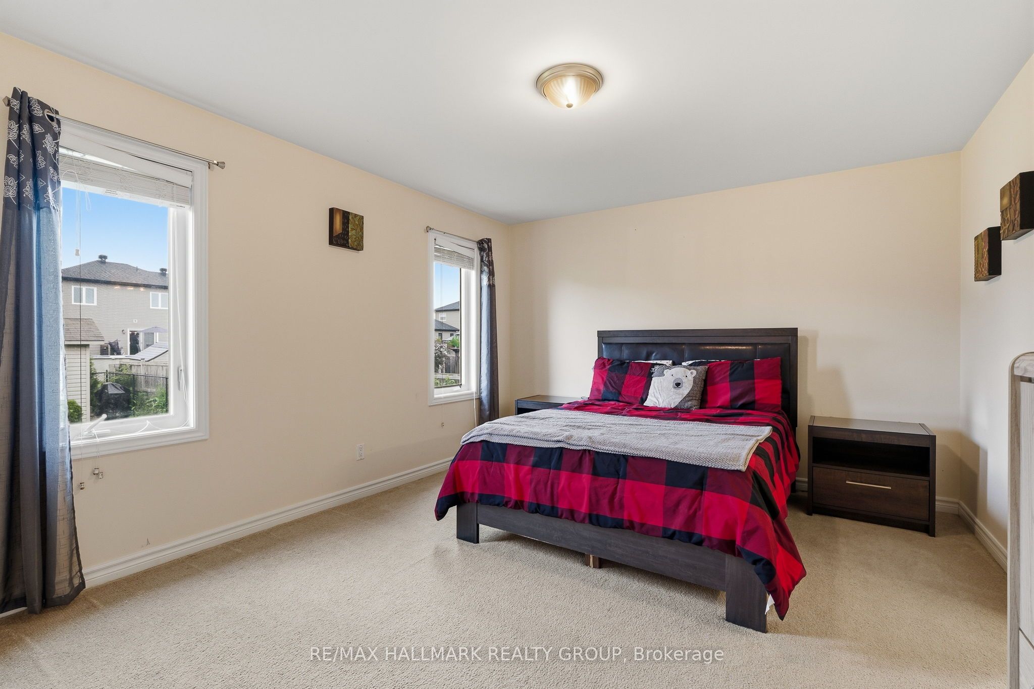 127 Castel Street Property Photo 18